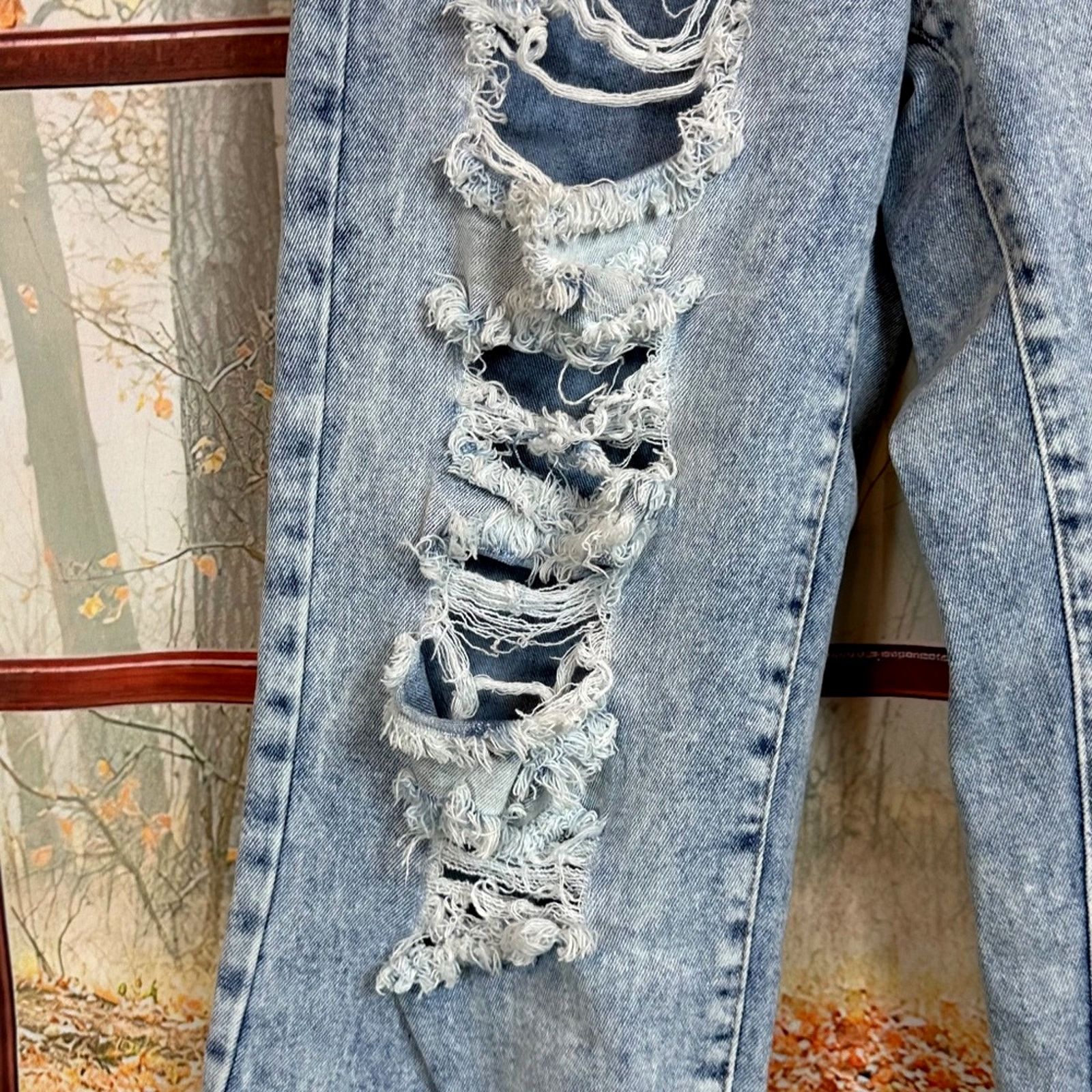 Almost Famous Almost Famous High Rise Distressed Jeans 13 Jr / 14 Womens Size 36" / US 14 / IT 50 - 5 Thumbnail
