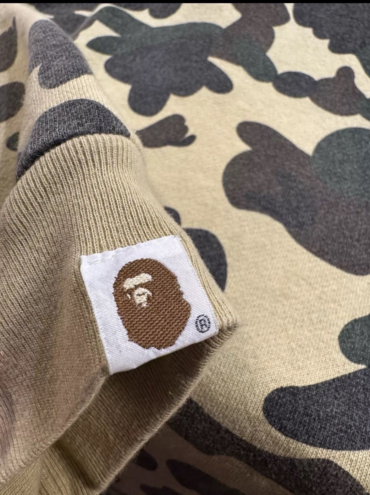 Bape Early 2000’s A Bathing Ape Angry Ape Camo Hoodie Size US L / EU 52-54 / 3 - 7 Thumbnail