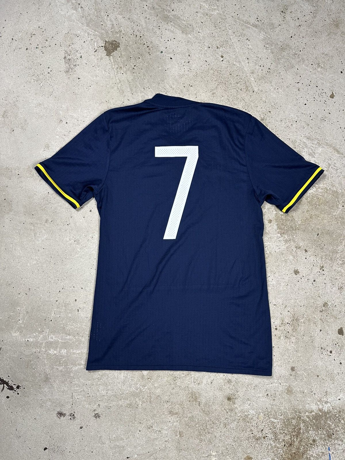 Adidas Adidas x Sweden 2016/2017 #7 Match Worn Issue U21 Jersey Size US M / EU 48-50 / 2 - 2 Thumbnail