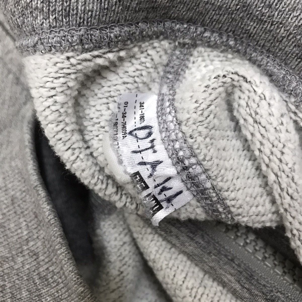 Japanese Brand UNIQLO ZIP UP PLAIN SWEATER HOODIE Size M / US 6-8 / IT 42-44 - 12 Thumbnail