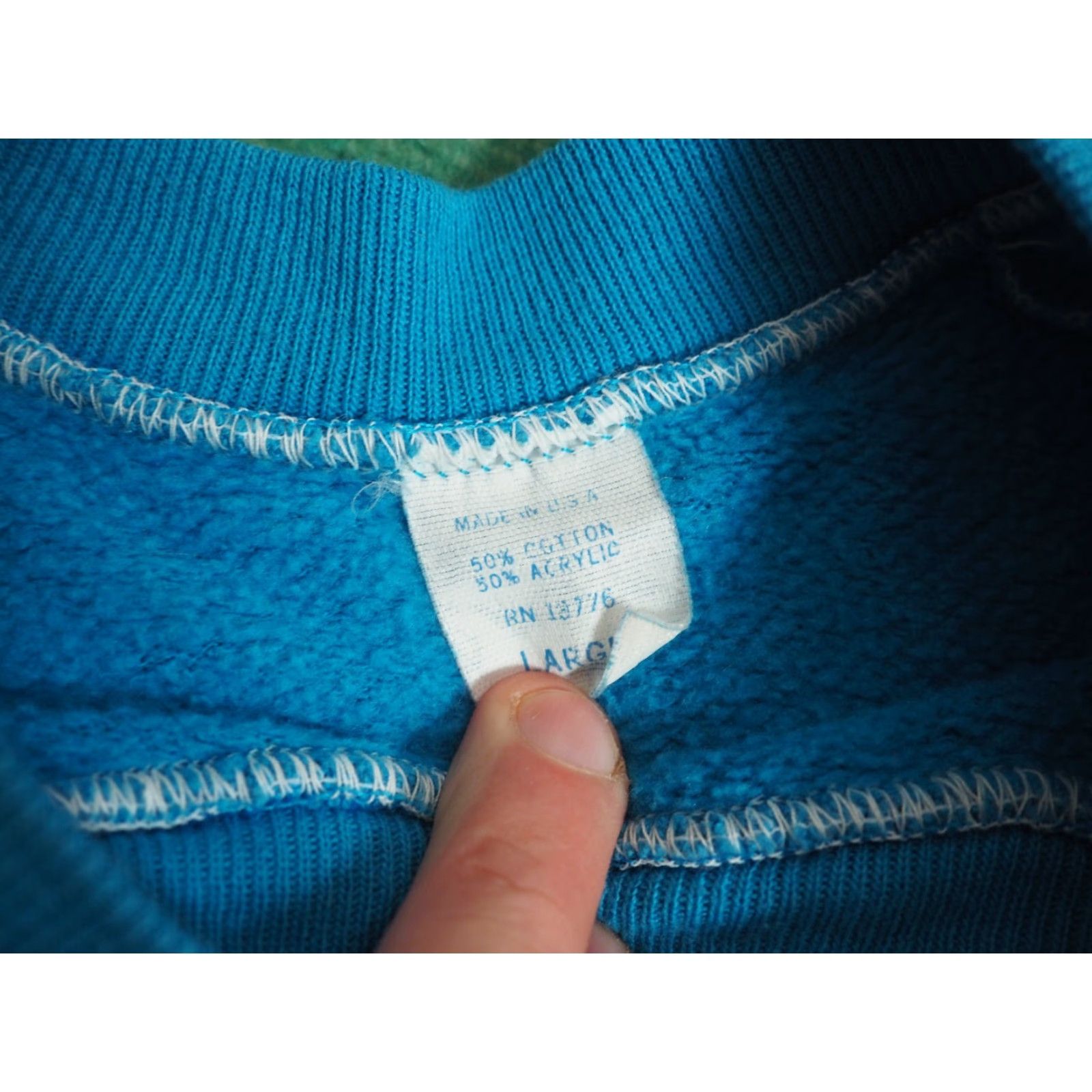 Vintage VINTAGE USA Raglan Sweatshirt Crew Neck Long Sleeve Pullover Fleece Cotton Blend Embroidered Blue 70s 80s Unbranded M Mens Womens Unisex Adults Size US M / EU 48-50 / 2 - 5 Thumbnail