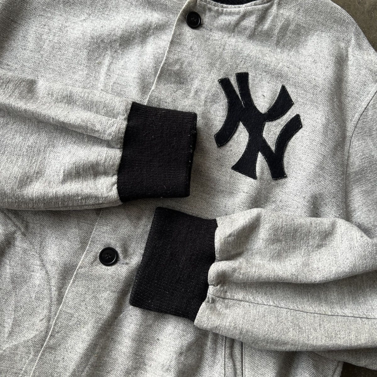 New York Yankees Vintage 80s 90s New York Yankees Empire Button Bomber Jacket Size US L / EU 52-54 / 3 - 9 Thumbnail
