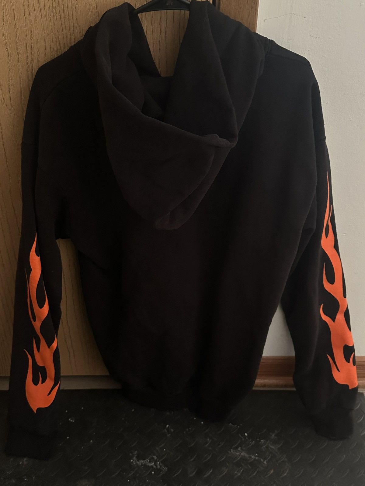 Other HXG X APOLLORED1 Tour Merch Size US M / EU 48-50 / 2 - 4 Thumbnail