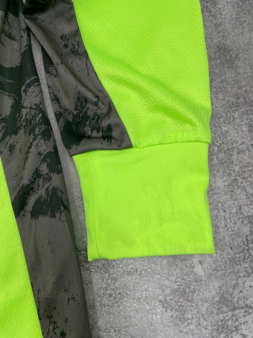 Nike Adidas Wales Men Goalkeeper 2020–2022 Football Shirt Green Size US XL / EU 56 / 4 - 11 Thumbnail