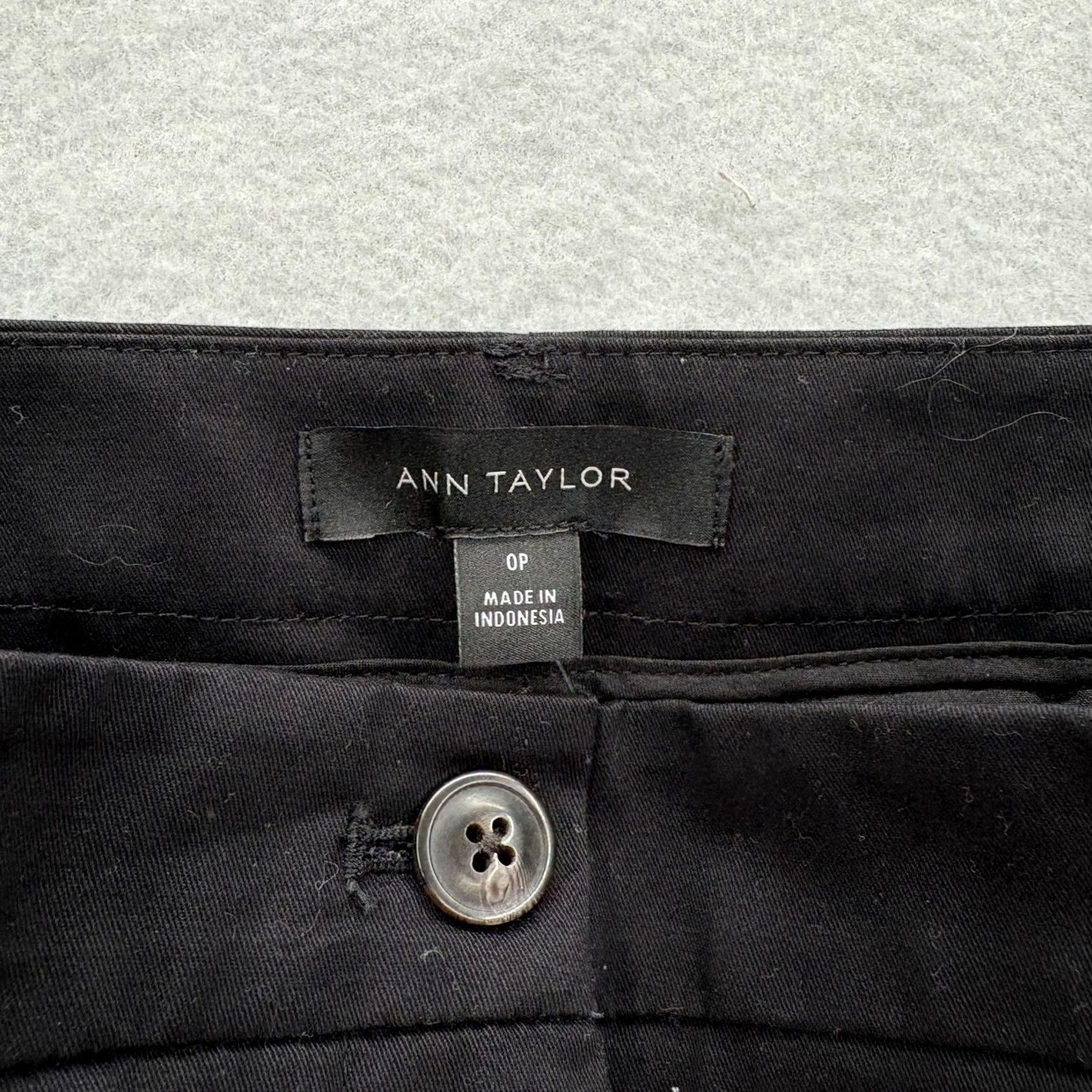 Ann Taylor Ann Taylor Dress Pants Womens 0P Black Straight Leg Twill Stretch Career Work Size 25" / US 0 / IT 36 - 4 Thumbnail