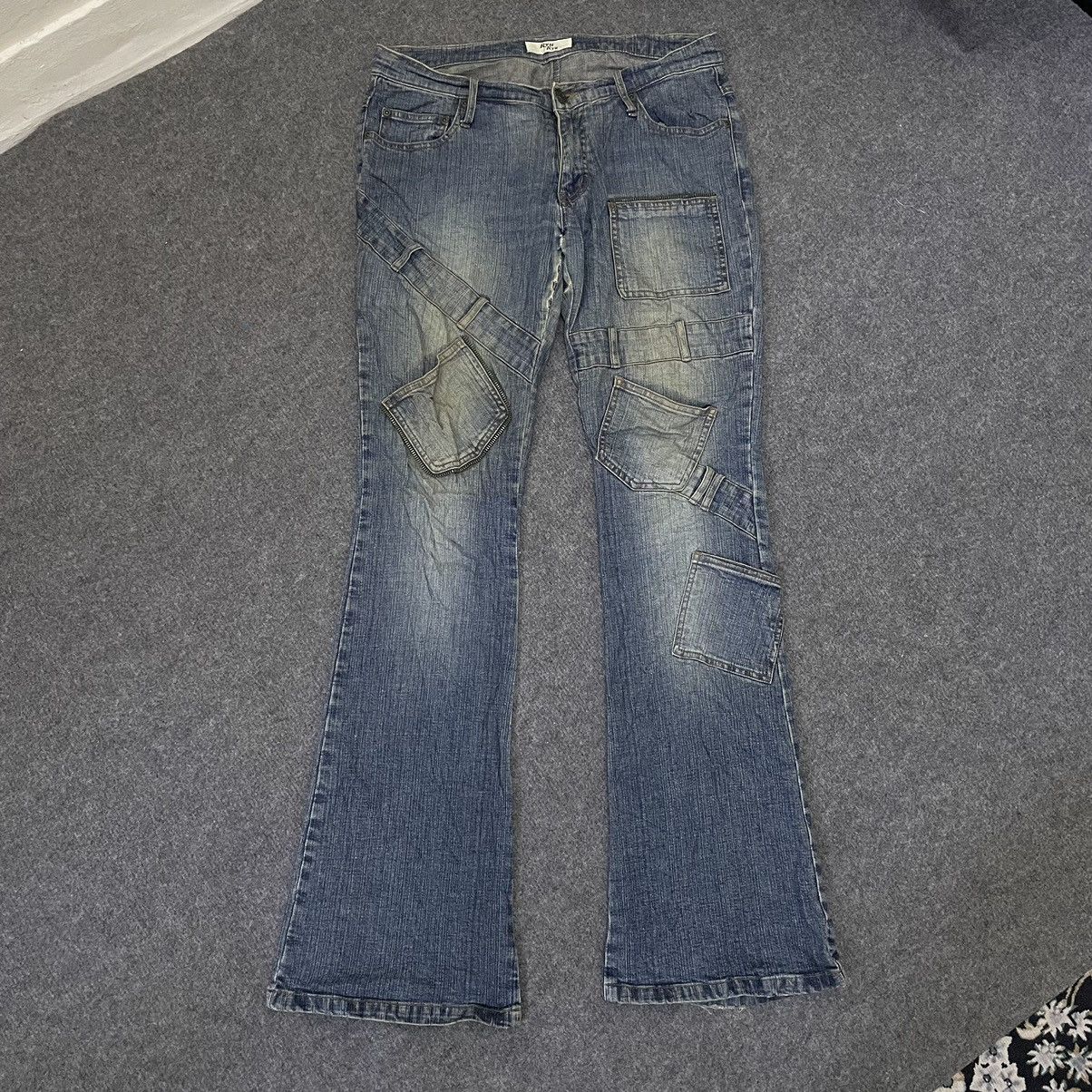 If Six Was Nine × Japanese Brand × Voodoo Tactical Ryu Ryu Bondage Multi Pockets Flare Jeans Size US 31 - 1 Thumbnail