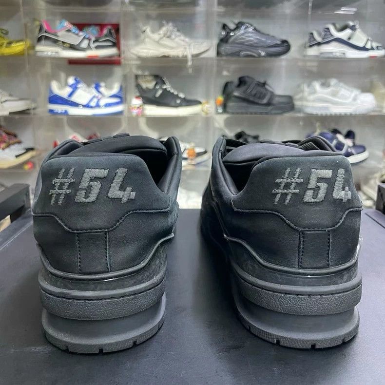Louis Vuitton Louis Vuitton LOUIS VUITTON Lv Trainer Sneakers in Black-2 Size US 9 / EU 42 - 4 Thumbnail