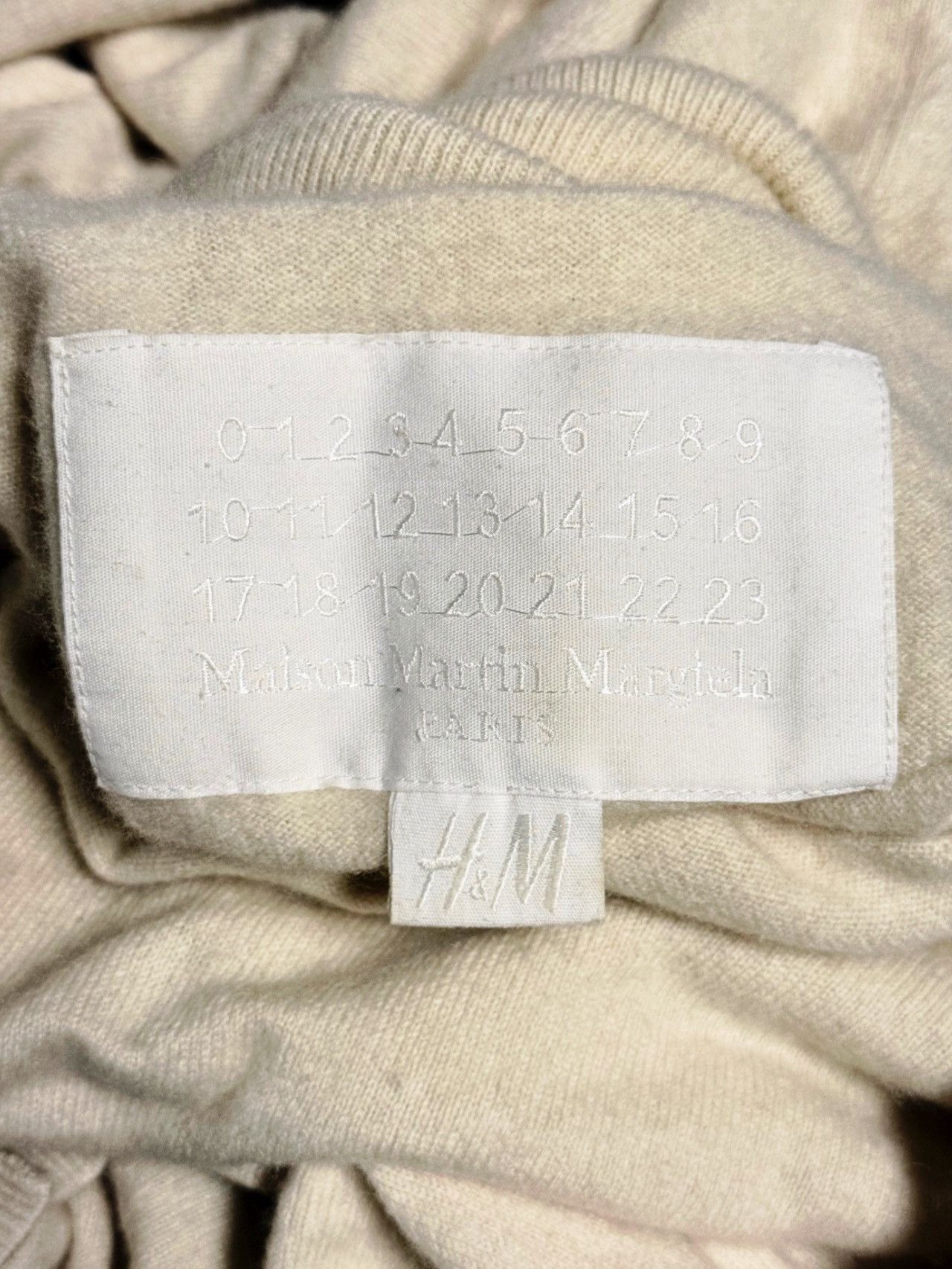 Maison Margiela MAISON MARGIELA x H&M Oversized Turtleneck Size US XS / EU 42 / 0 - 5 Thumbnail