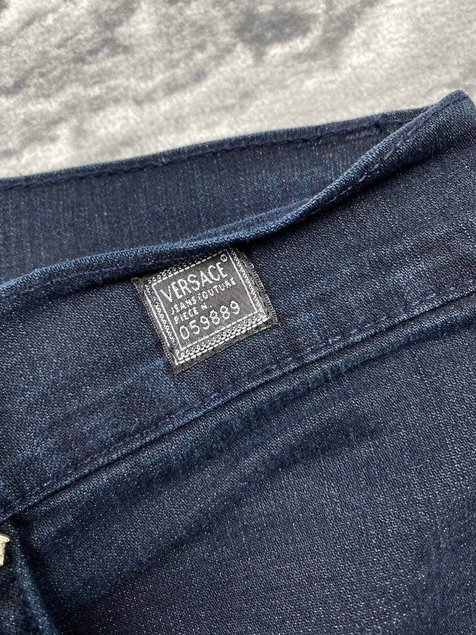 Versace Vintage Versace Jeans Denim Big Logo VJC Men Size 32 Blue Size US 32 / EU 48 - 8 Thumbnail
