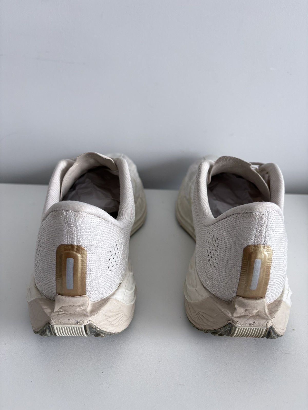 Nike Nike ZoomX Invincible Run Flyknit beige women's size 38.5 Size US 8.5 / IT 38.5 - 5 Thumbnail