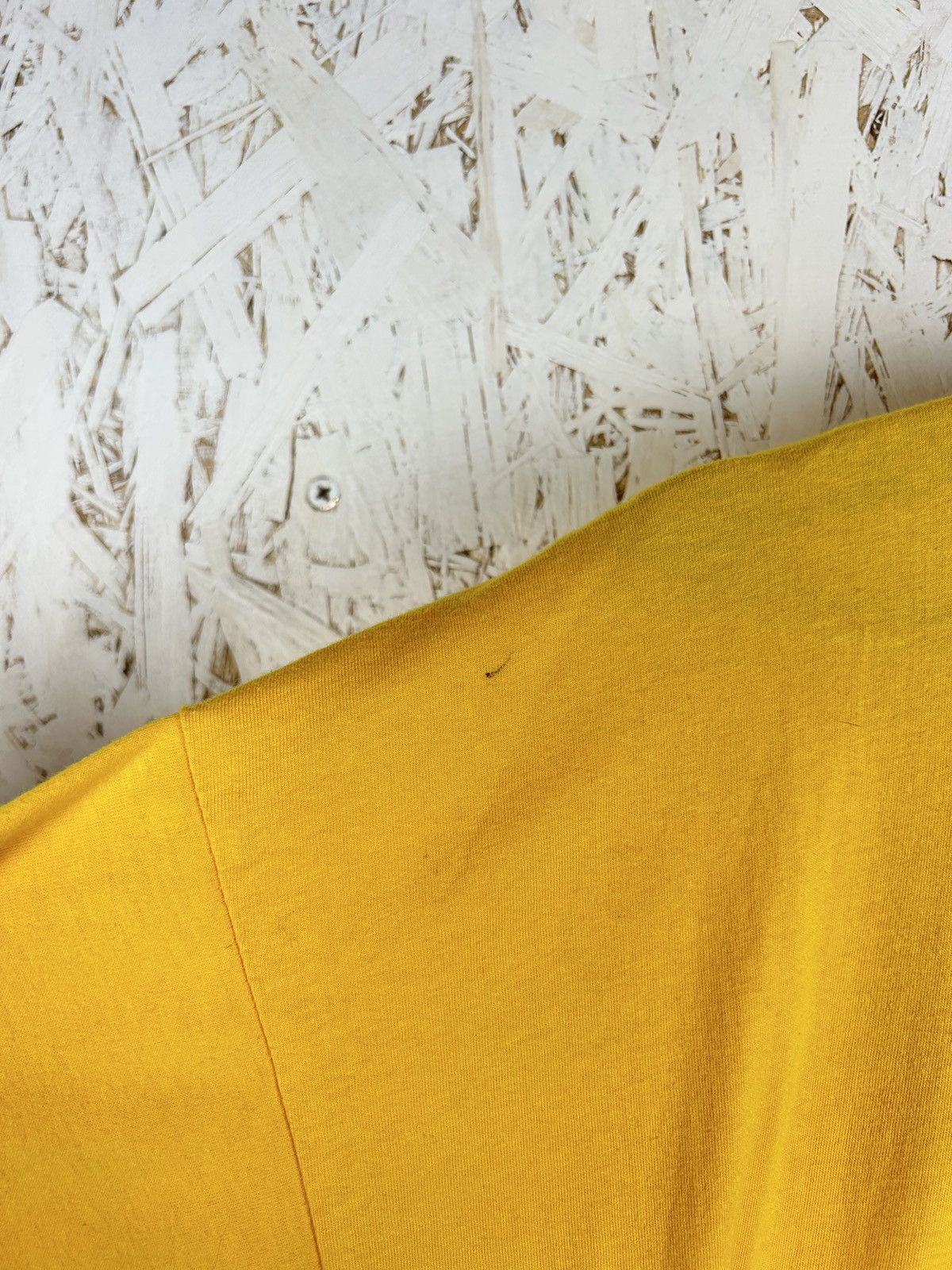 Anime 00s Vintage Chobits Anime Hideki Motsuwa T-Shirt Yellow XL Size US XL / EU 56 / 4 - 6 Thumbnail