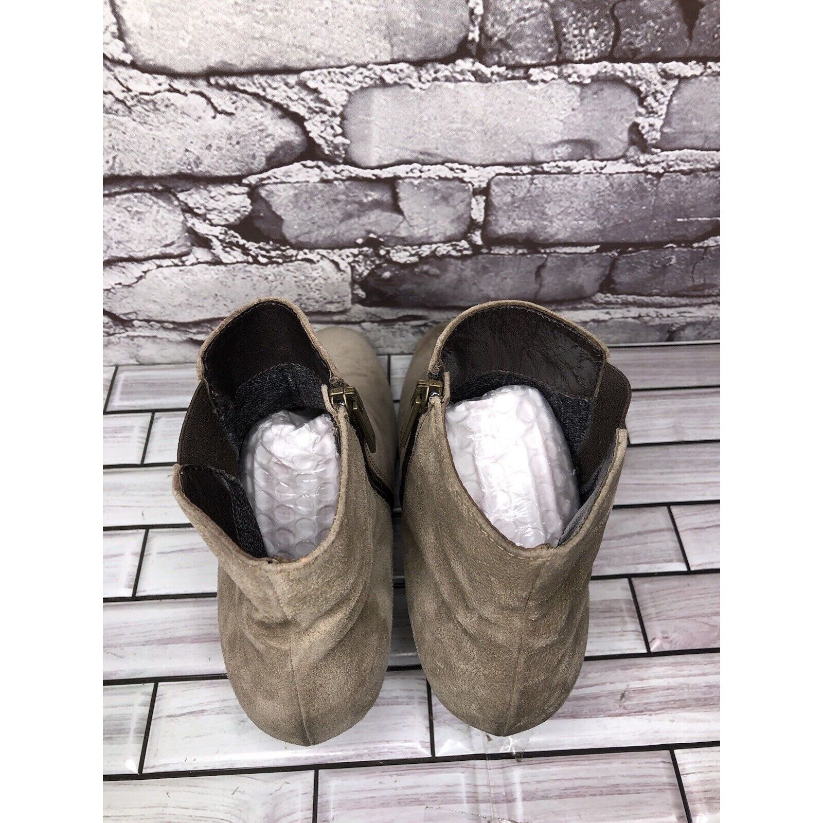 Aquatalia Aquatalia Taupe Suede Leather Side Zip Heel Ankle Booties Wo Size US 10 / IT 40 - 21 Thumbnail