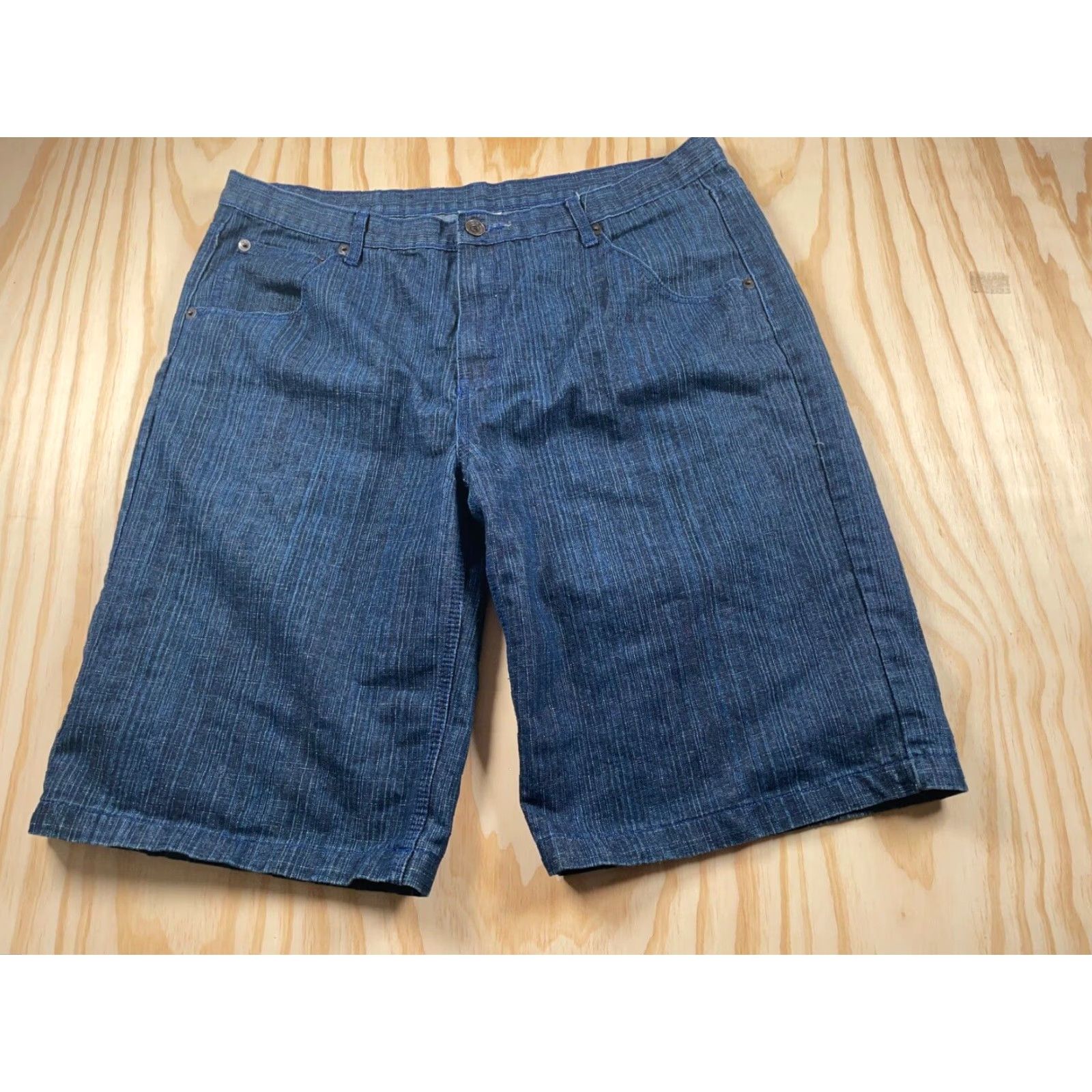 Vintage VINTAGE Y2K Streetwear Baggy Fit Jean Shorts Men 40 Dark Blue Denim 14" Inseam Casual Size US 44 / EU 60 - 2 Thumbnail