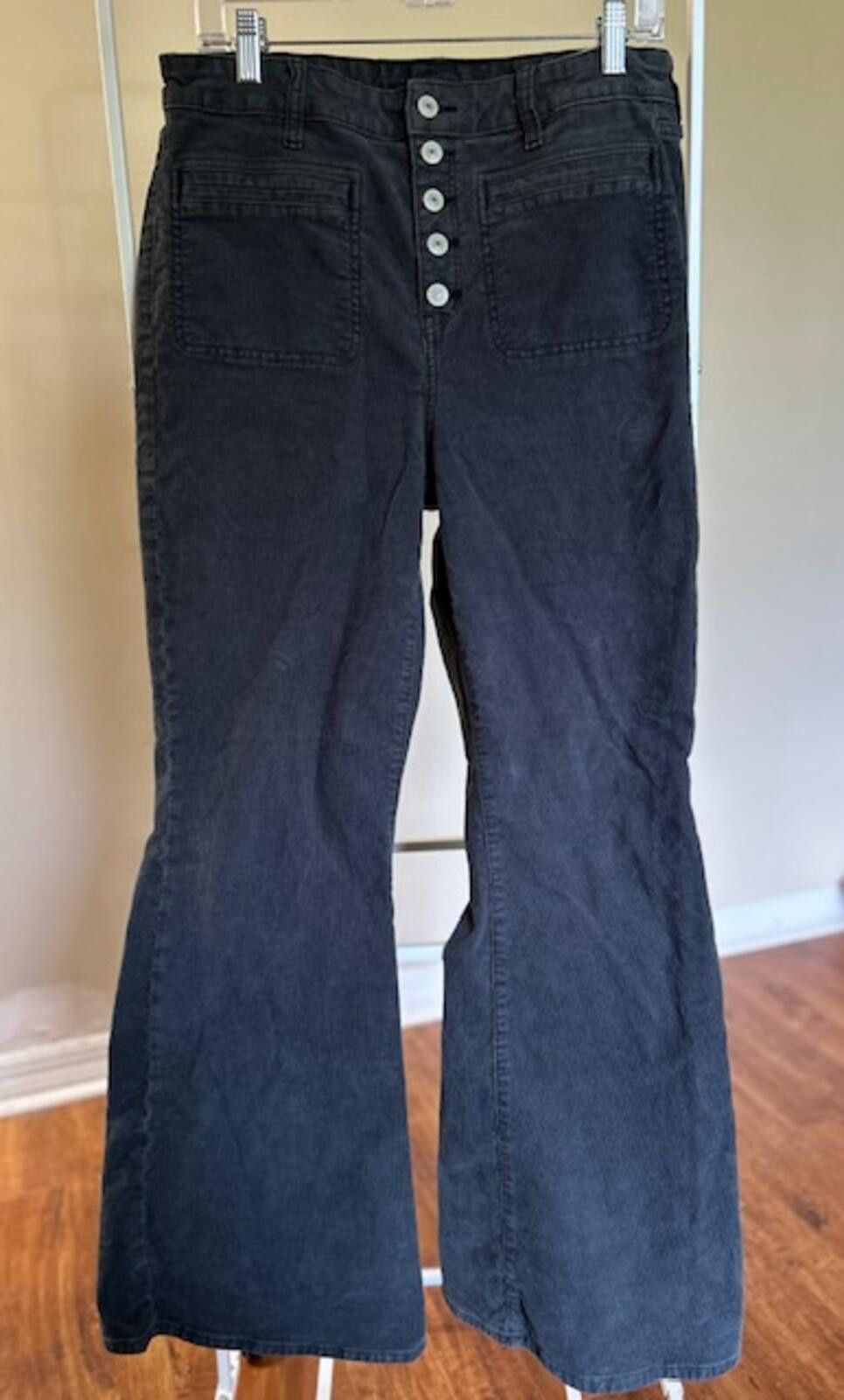American Eagle Outfitters American Eagle Black Corduroy Flared Pants with Button Fly Size 34" / US 12 / IT 48 - 1 Thumbnail