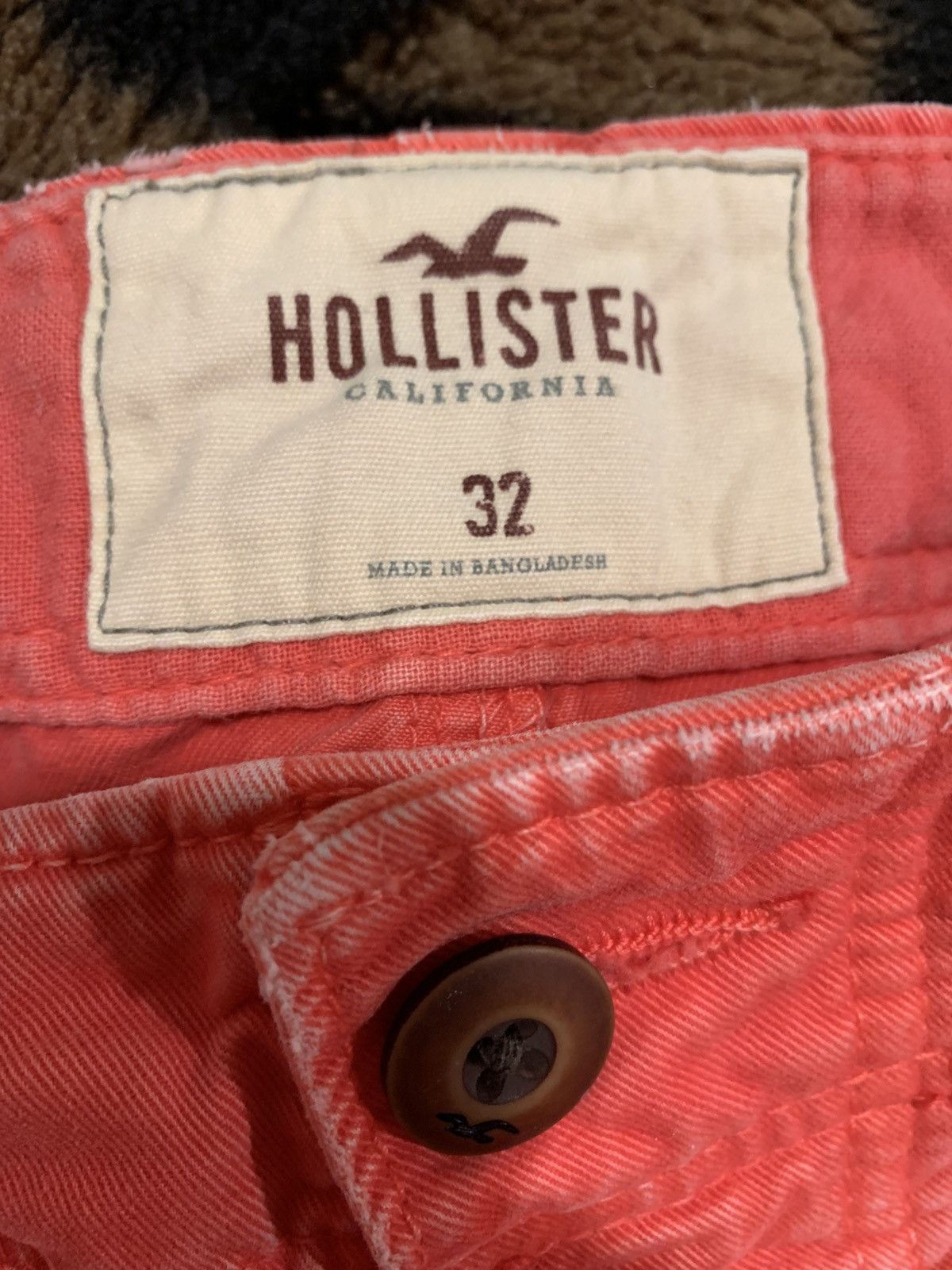 Hollister Early 2000”s Hollister red cargo shorts Size US 32 / EU 48 - 8 Thumbnail