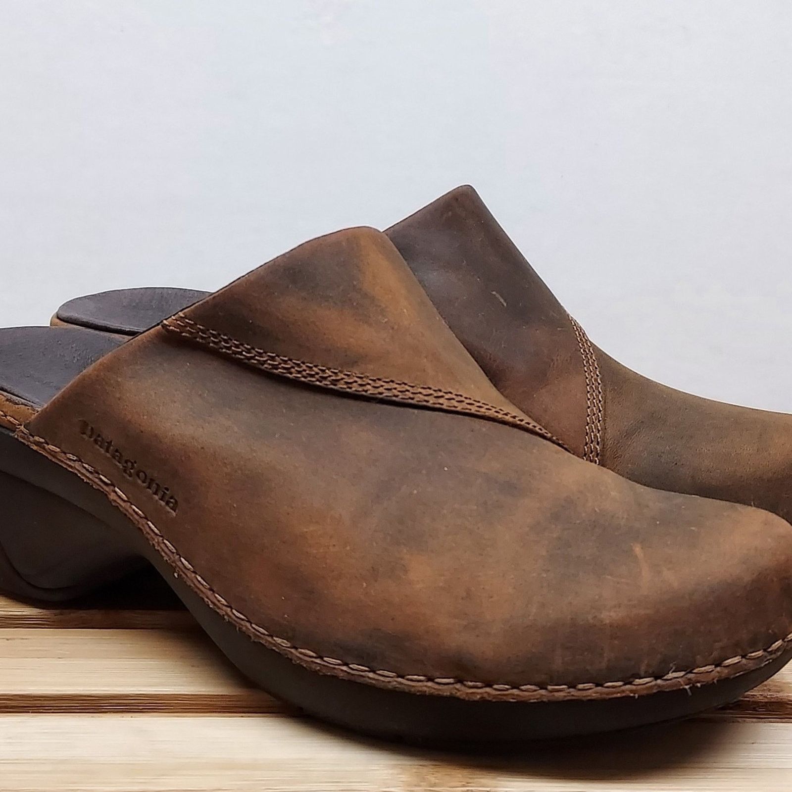 Patagonia Patagonia Womens | Brown | Leather Mule Clog Shoes Size 7.5 Size US 7.5 / IT 37.5 - 2 Thumbnail
