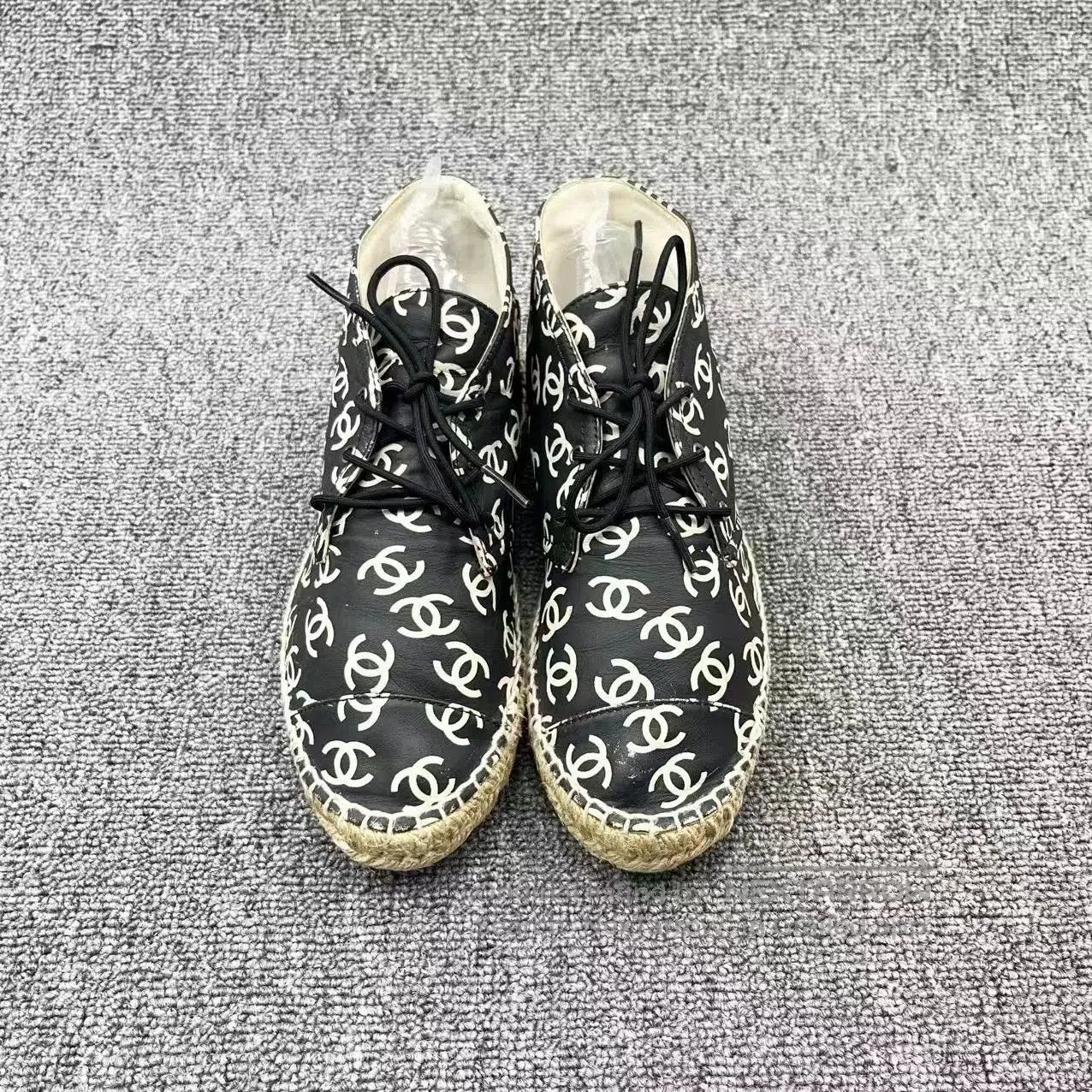 Chanel Chanel New Black White CC Straw Fisherman Shoes. Size US 6 / IT 36 - 2 Thumbnail