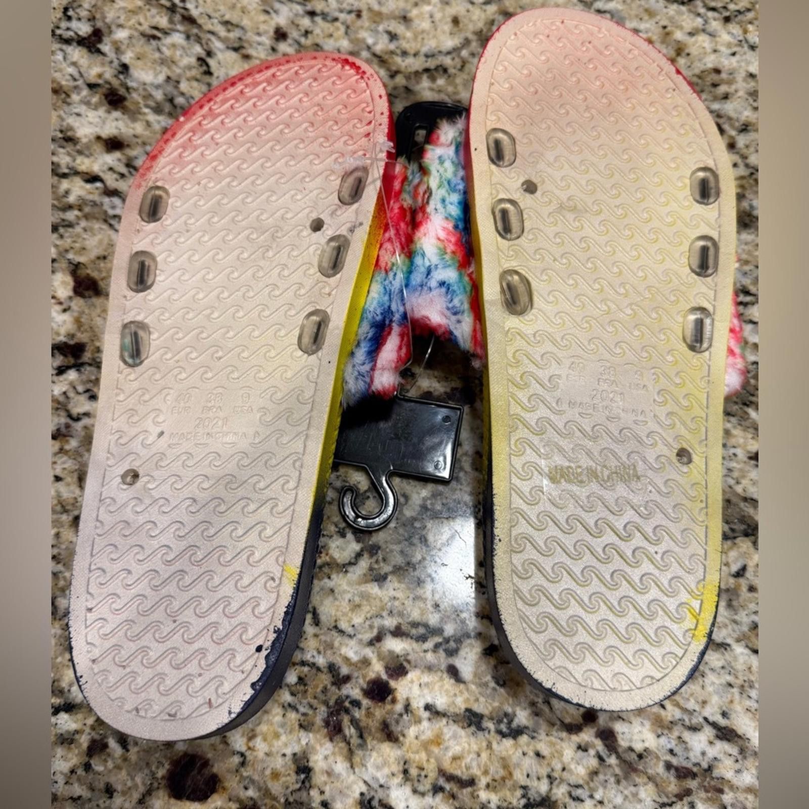 Seven 7 Seven tie dyed faux fur rainbow colored slides Size 9 Size US 9 / IT 39 - 6 Thumbnail