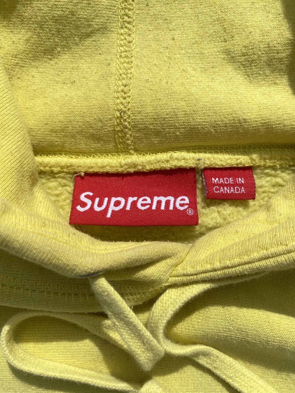 Supreme Vintage Supreme Embossed Logo Hoodie Size US L / EU 52-54 / 3 - 4 Thumbnail