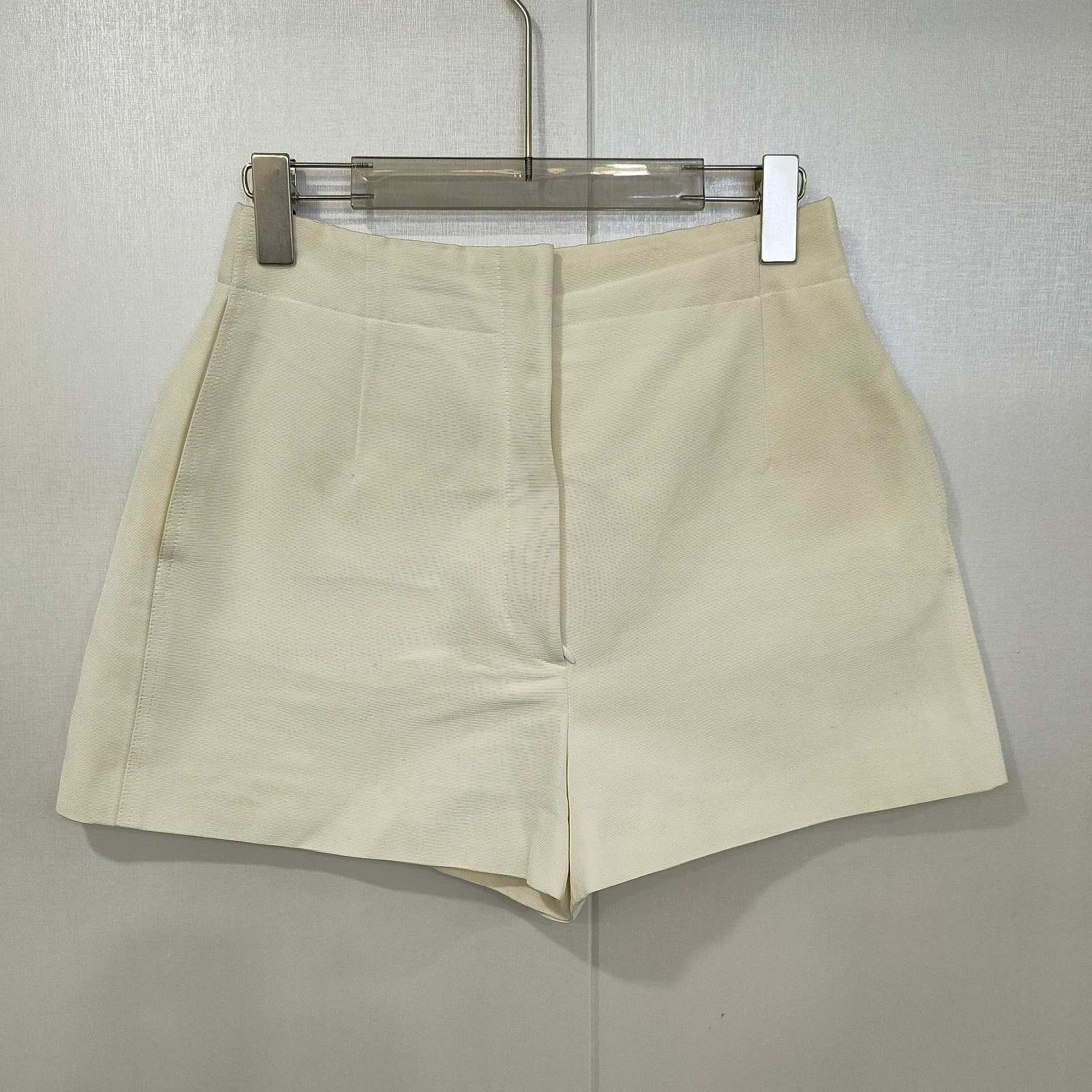 Dior Christian Dior Silk Blend Shorts Size US 6 Size 27" / US 4 / IT 40 - 1 Thumbnail