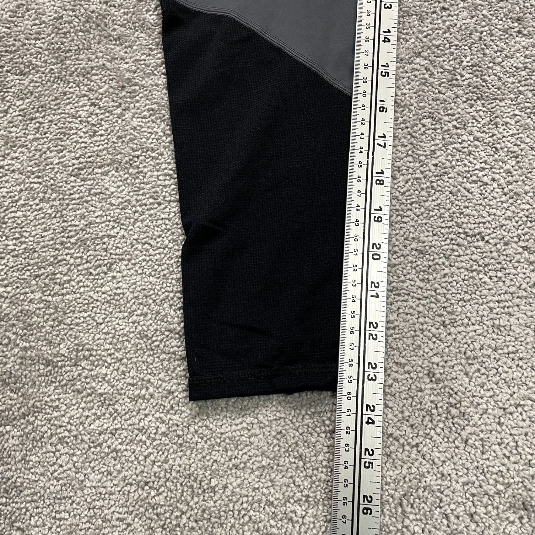 Fabletics Fabletics Leggings Shirt Womens Large Gray Black Flower High Rise Cropped 30x23 Athletic Activewear Size 36" / US 14 / IT 50 - 7 Thumbnail