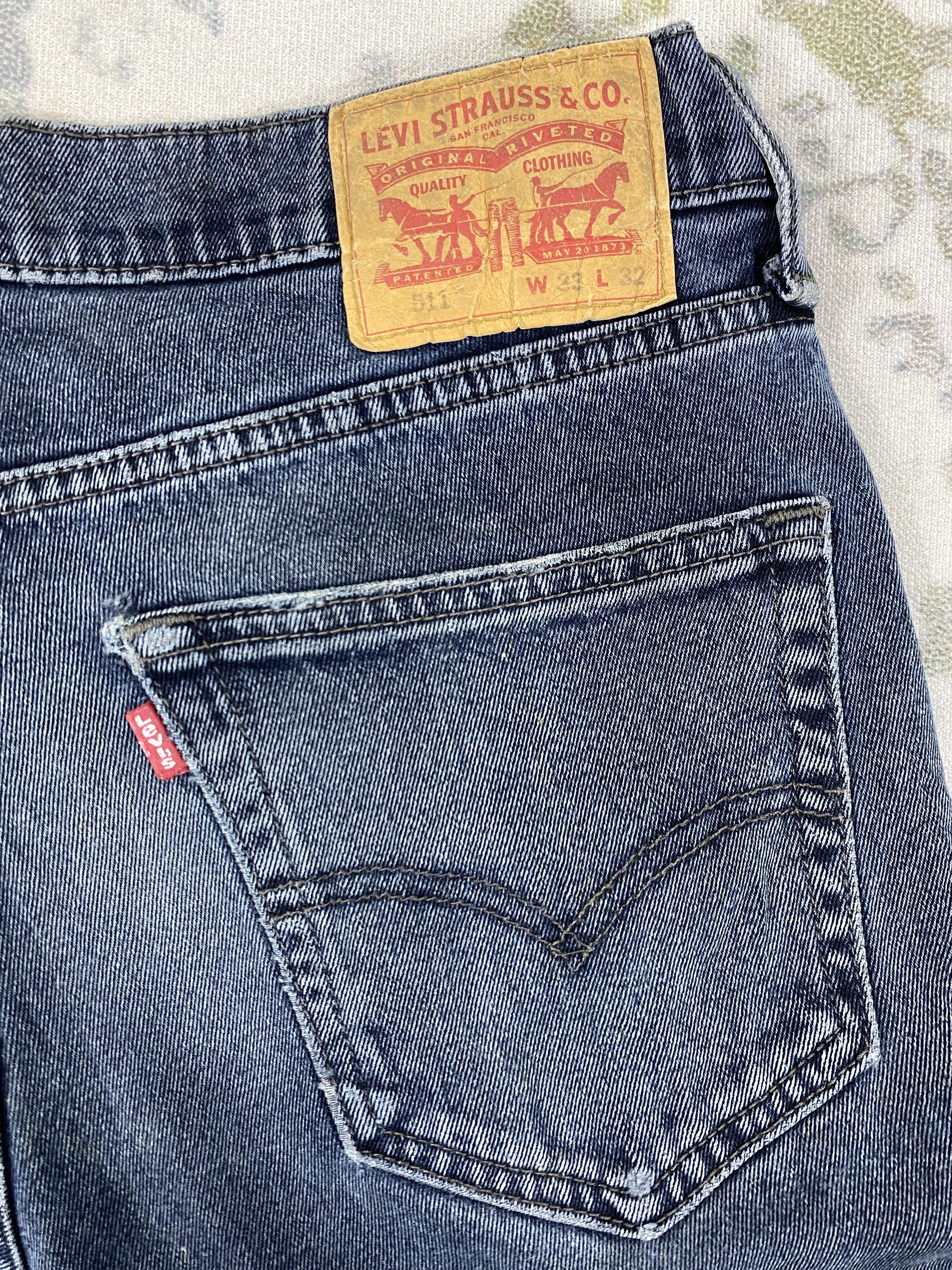 Levi's Dark Blue Vintage Levi's 511 Jeans 33x32 Denim -JN2134 Size US 33 - 13 Thumbnail