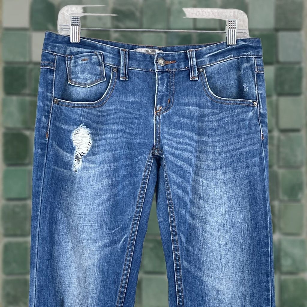 Free People Free People Jeans Womens 26 Blue Denim Low Rise Skinny Distressed Casual Jeans Size 26" / US 2 / IT 38 - 1 Thumbnail