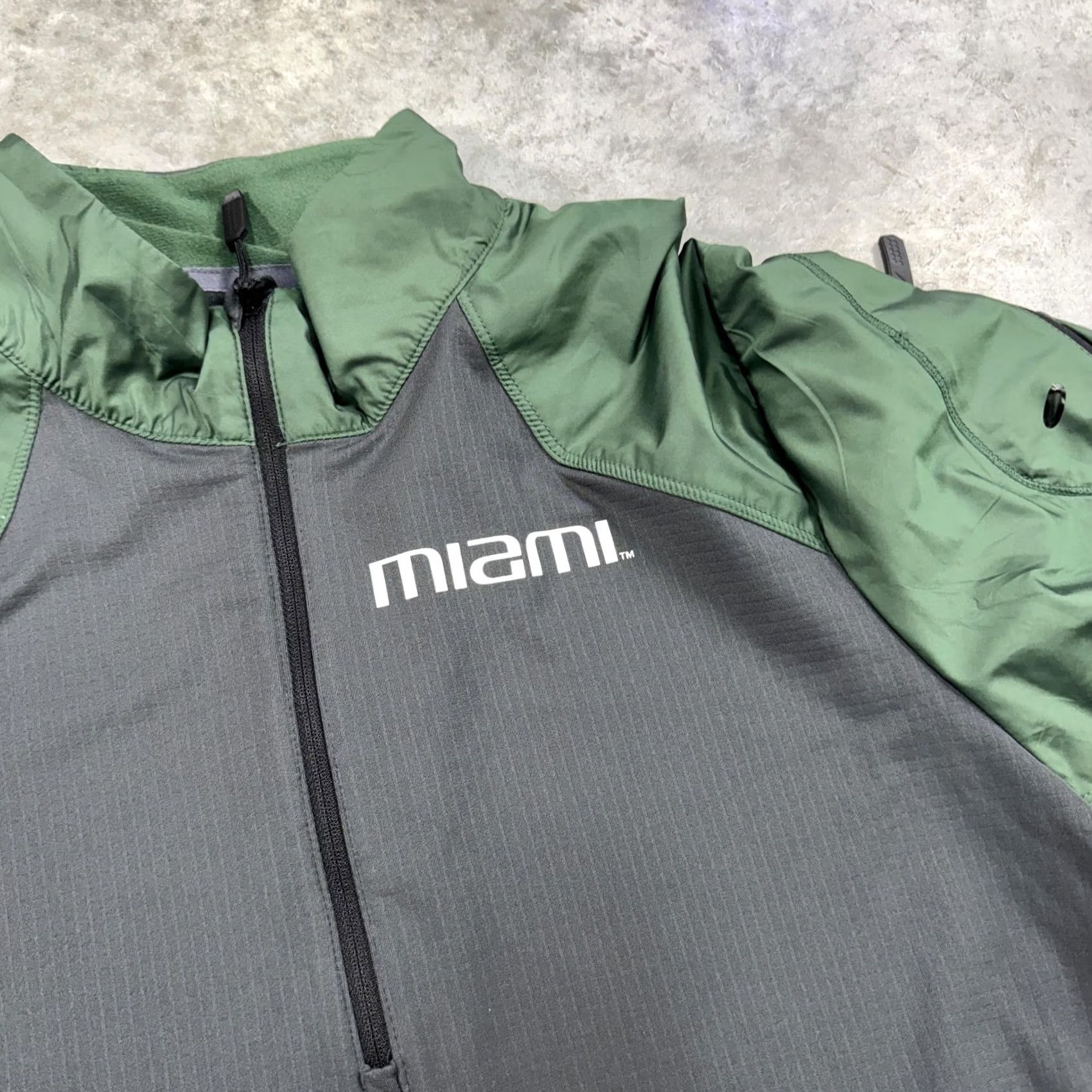 Nike Nike Dri-FIT Pullover Jacket Mens M Windbreaker Black Green 1/4 Zip Zip Pockets Lightweight Moisture Wicking Windproof Logo Size US M / EU 48-50 / 2 - 2 Thumbnail