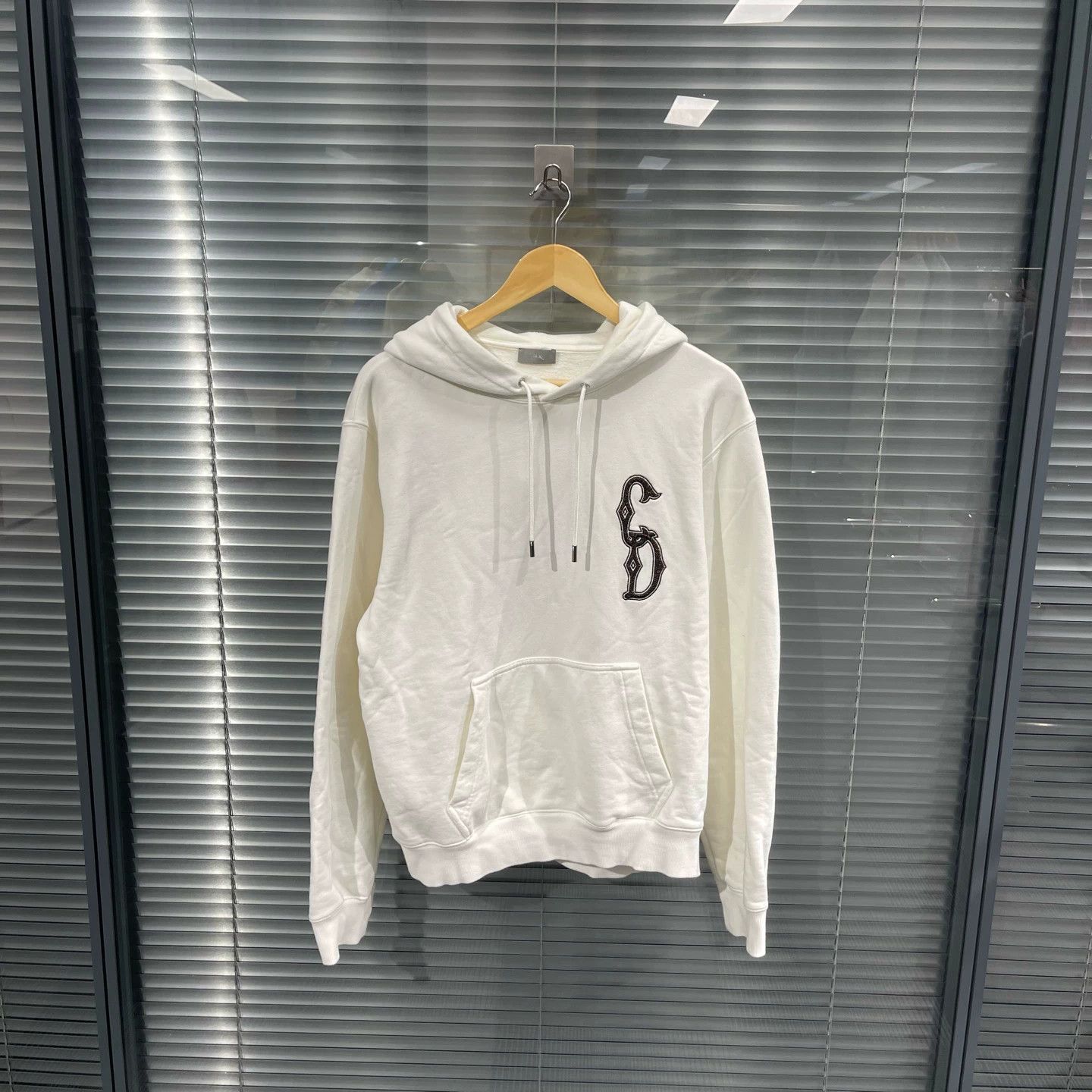 Dior White Hoodie with Embroidered Design Size US L / EU 52-54 / 3 - 1 Thumbnail