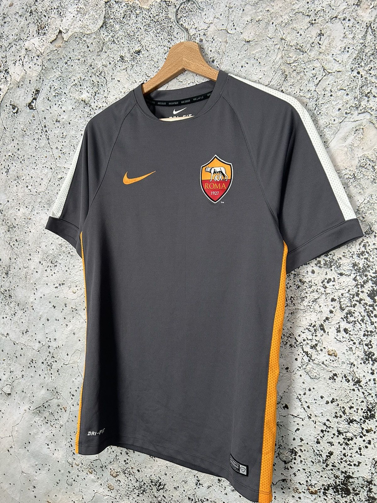 Nike AS Roma Nike Soccer Jersey Football Vintage Sportswear Size US S / EU 44-46 / 1 - 2 Thumbnail