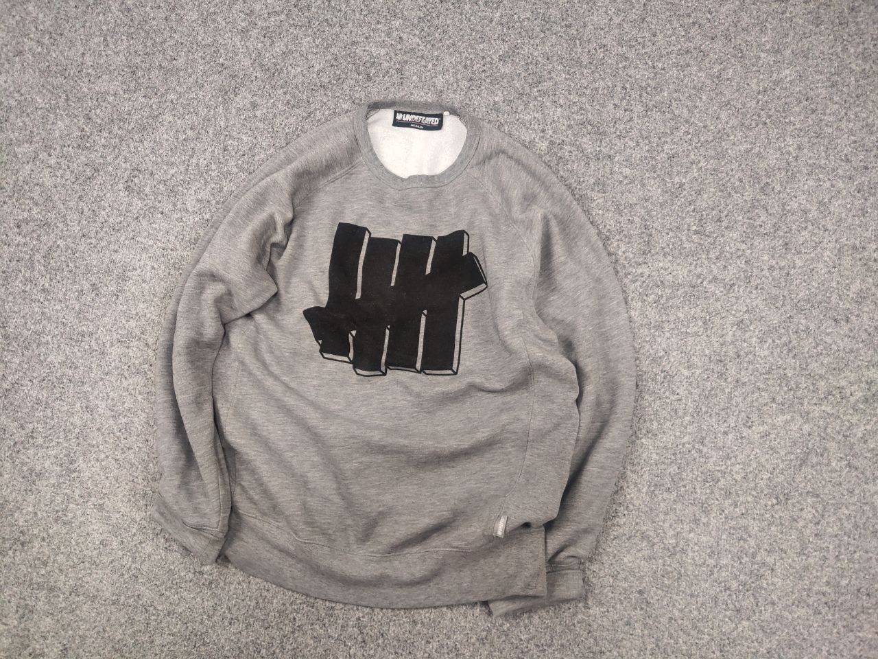 Undefeated Undefeated Vintage Big 5 Strikers logo Crew chek Sweatshirt Size US M / EU 48-50 / 2 - 4 Thumbnail