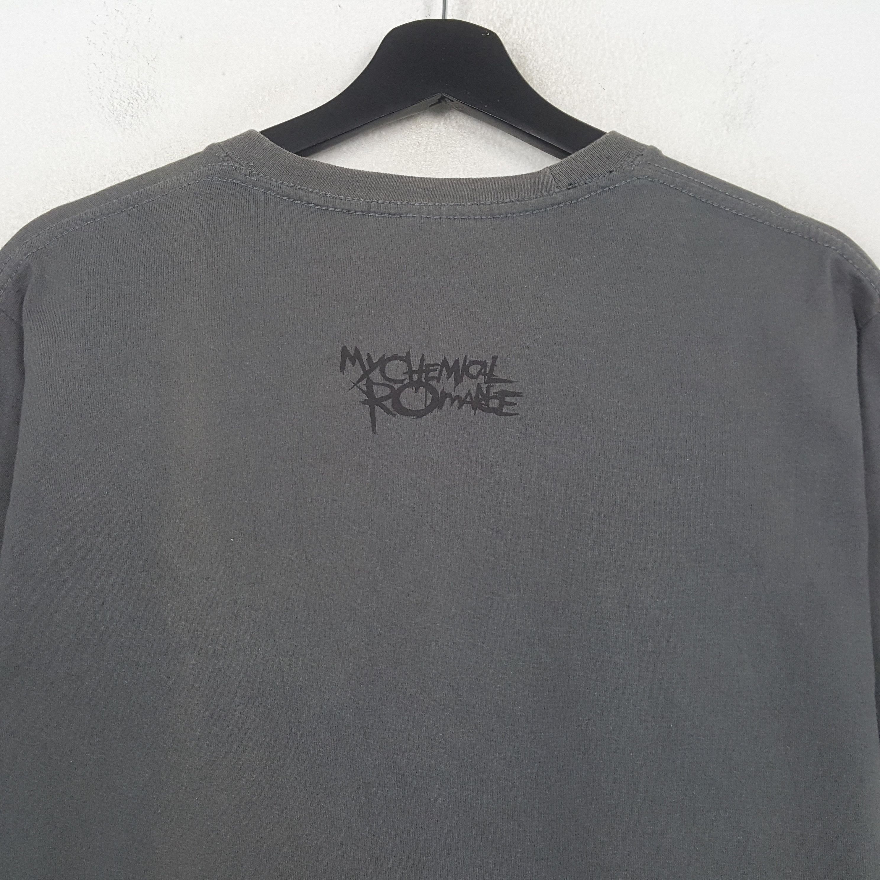 Vintage My Chemical Romance Band Music Tshirt RR26 Size US M / EU 48-50 / 2 - 4 Thumbnail