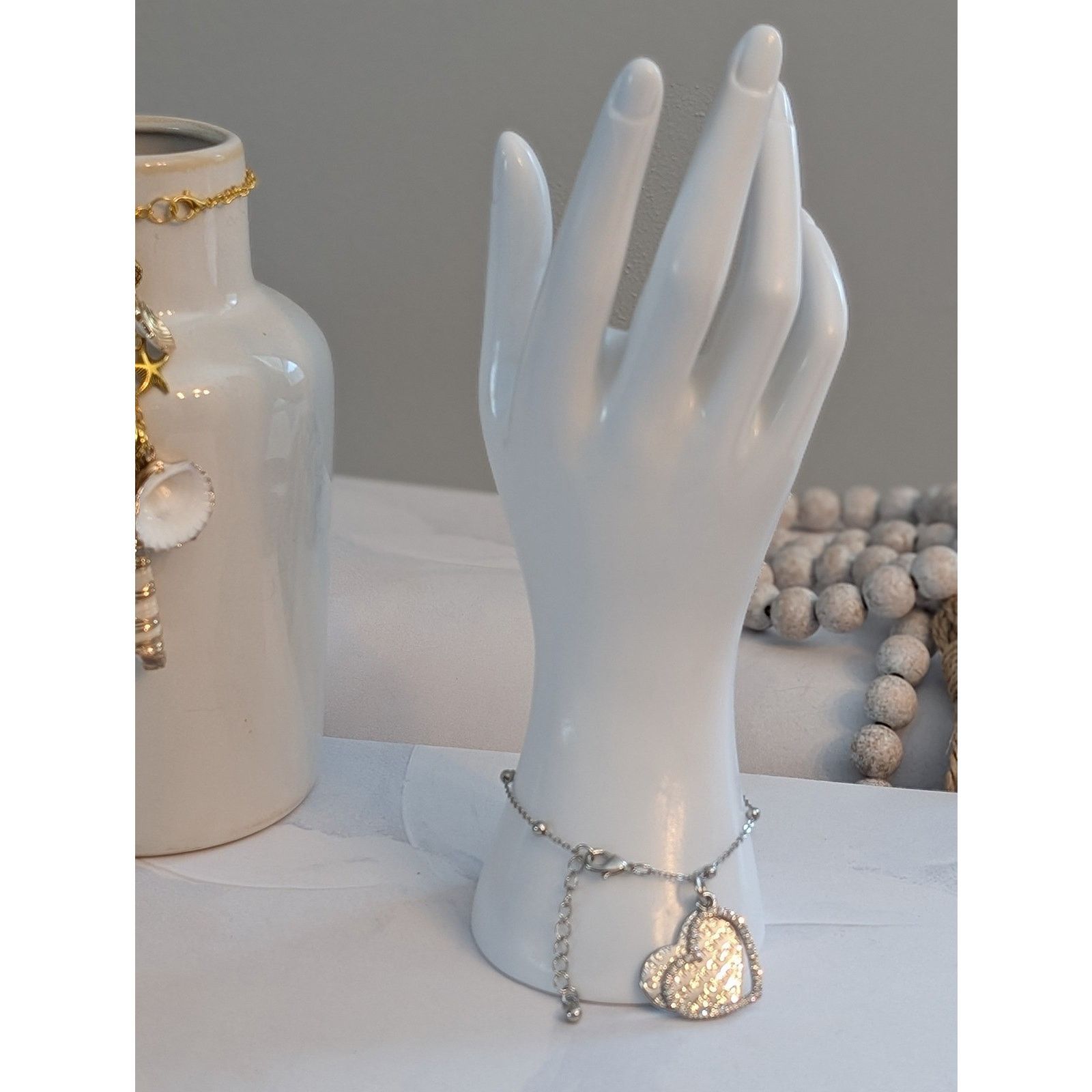 Vintage VTG Silver-Tone 7 1/2" Chain Rhinestone Heart Charm Bracelet Size ONE SIZE - 6 Thumbnail