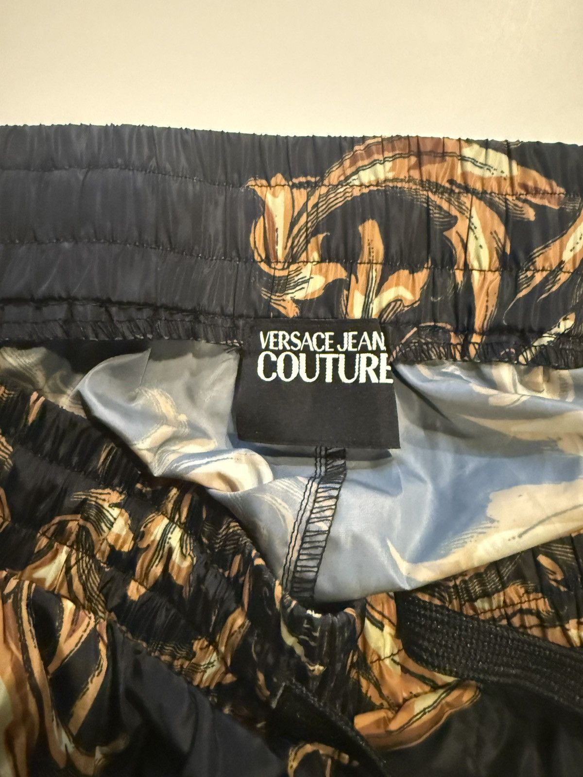 Versace Jeans Couture Versace Jeans Couture Shorts Size US 34 / EU 50 - 4 Thumbnail