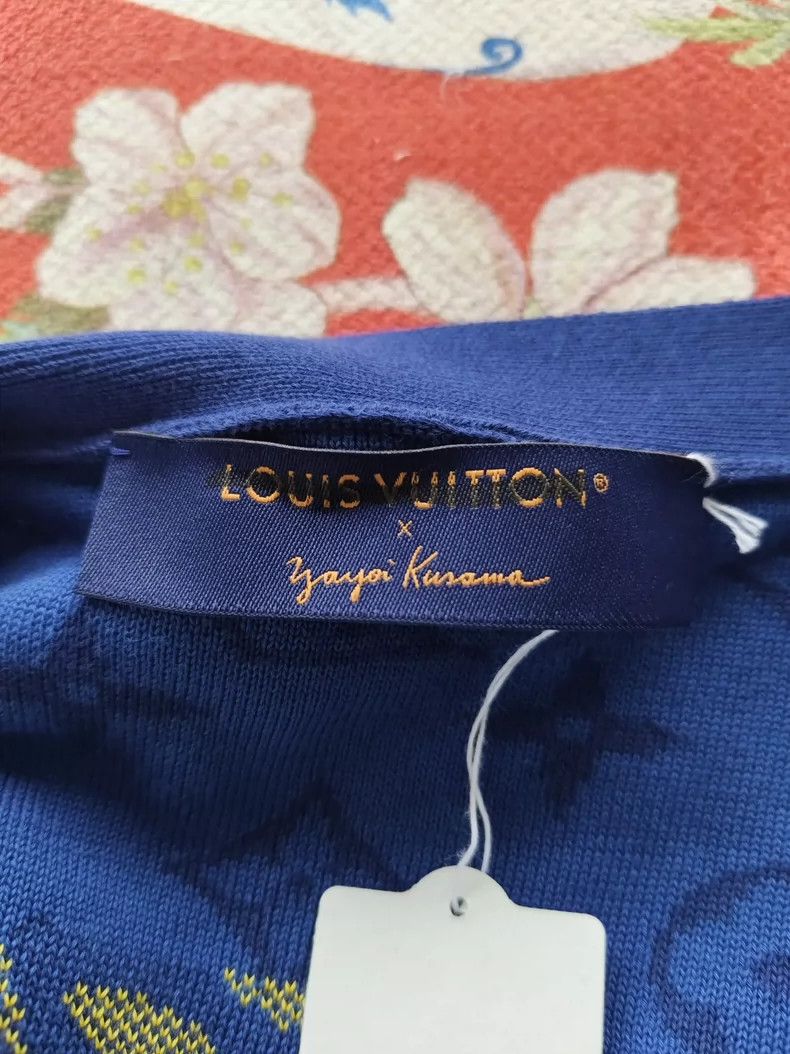 Louis Vuitton Louis Vuitton Yayoi Kusama Co-branded Blue Knitted Cardiga Size US M / EU 48-50 / 2 - 5 Thumbnail