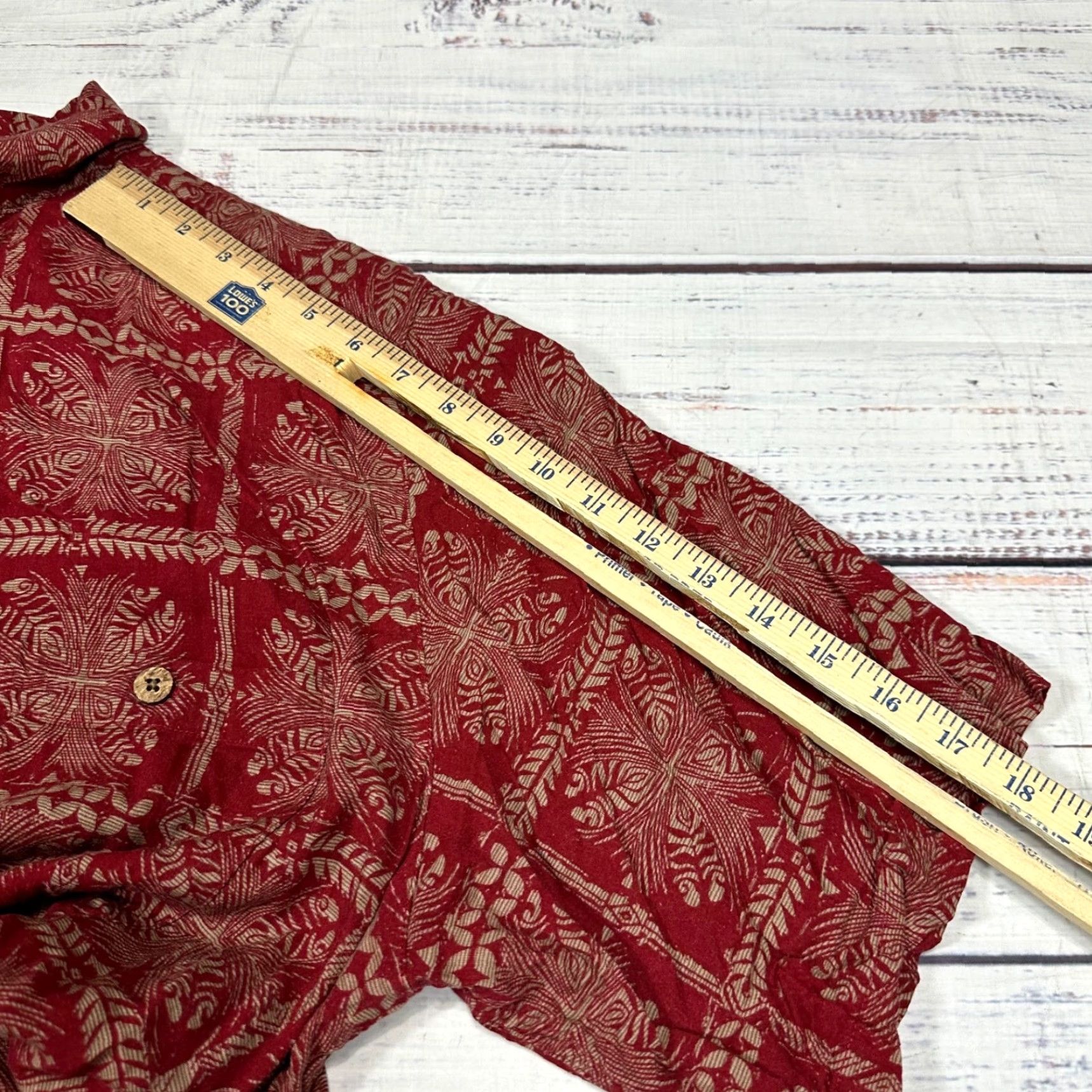 Vintage Caribbean Mens Button-Up Hawaiian Shirt 2XT Red Short Sleeve Collared Geometr Hawaiian 2XT Mens Shirts Red Short Sleeve Button-Up Gift Values Size US XXL / EU 58 / 5 - 3 Thumbnail