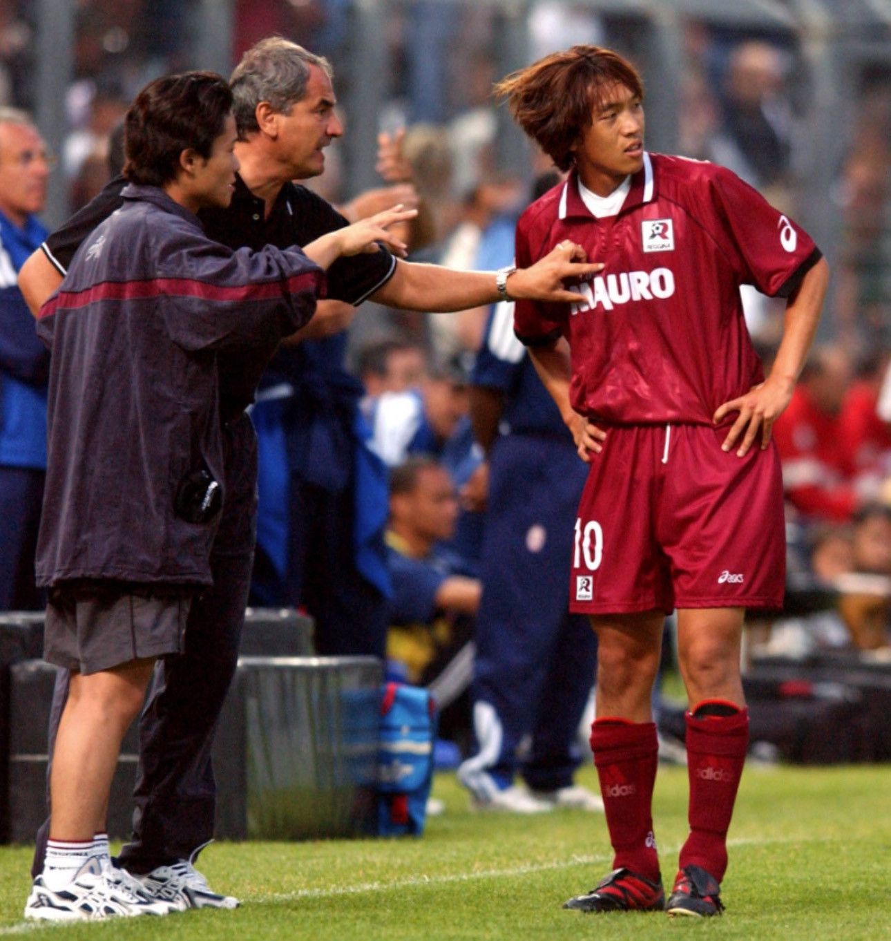 Other Reggina 01/02 home shirt #10 Nakamura (Bnwt) Size US XL / EU 56 / 4 - 11 Thumbnail
