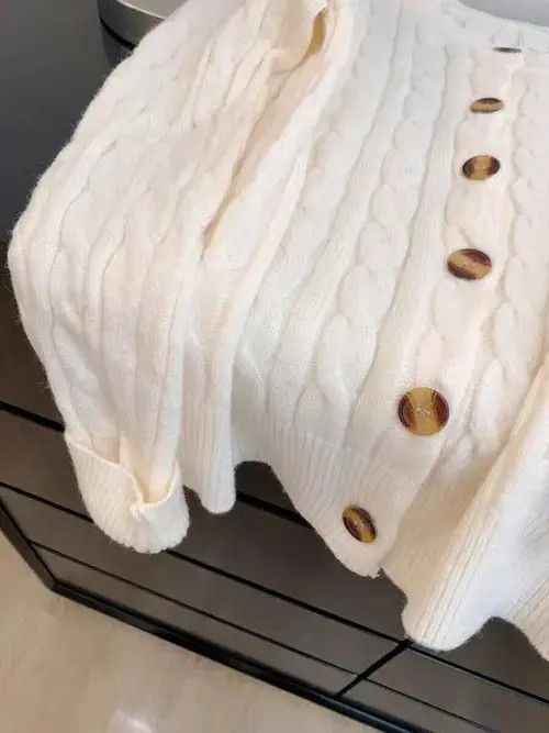 Japanese Brand Retro apricot lazy style twist knitted sweater Size S / US 4 / IT 40 - 5 Thumbnail