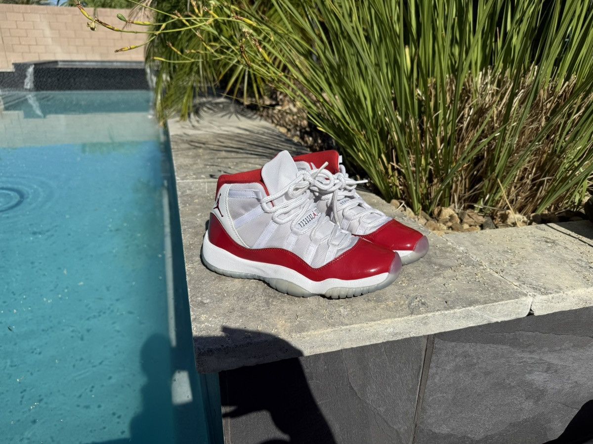 Jordan Brand Jordan 11 Cherry Red Retro Size US 6 / EU 39 - 3 Thumbnail