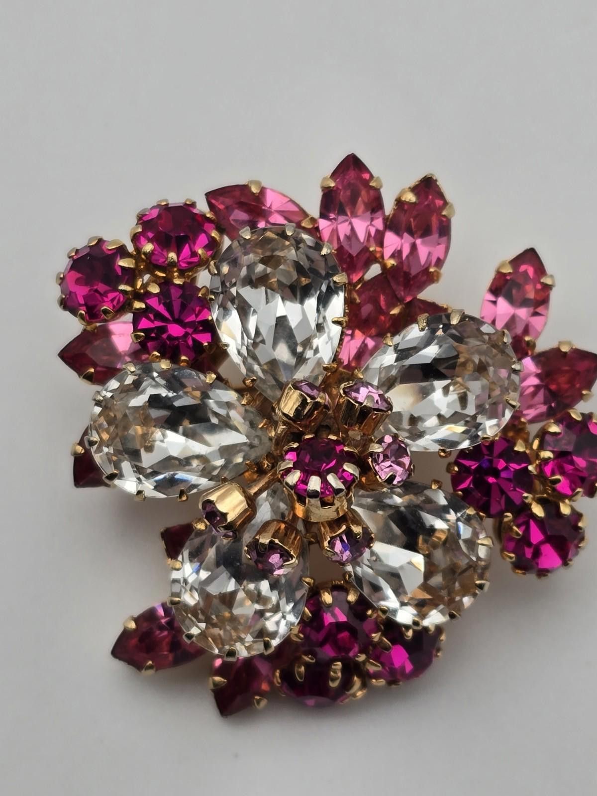 Other Schoffel Austrian Rhinestone Crystal Flower Brooch Size ONE SIZE - 3 Thumbnail