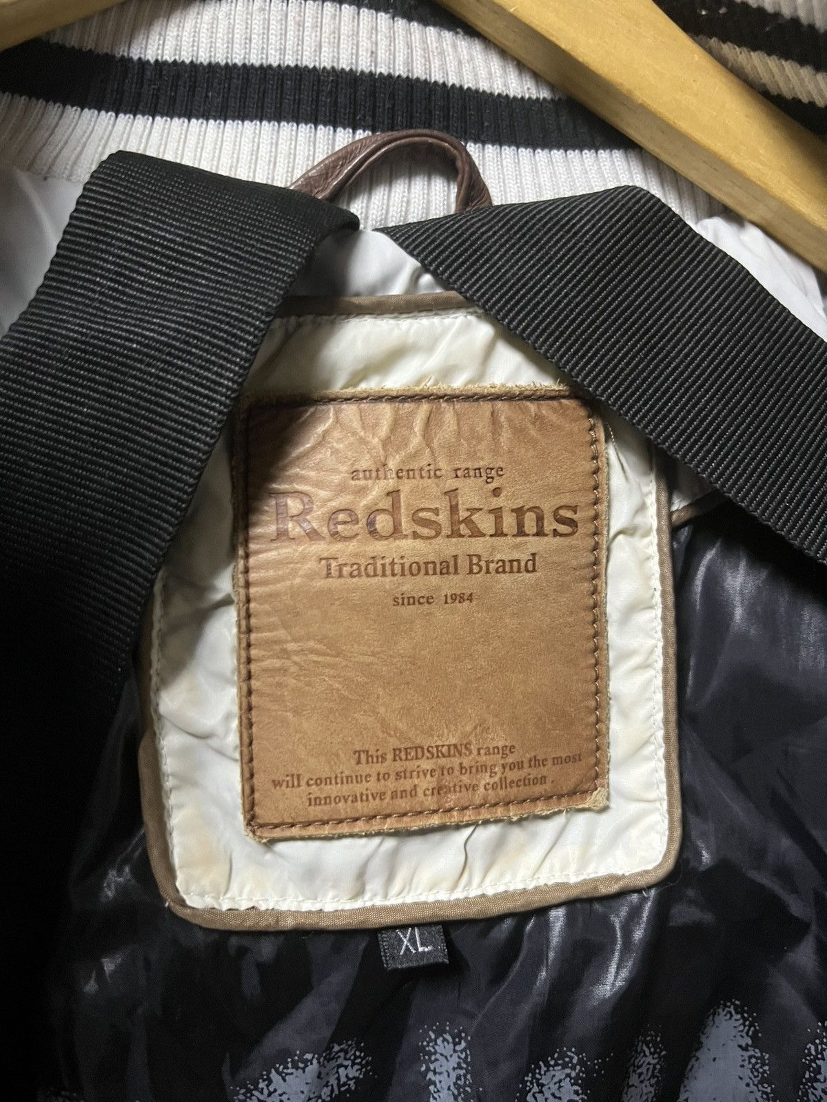 NFL Vintage Redskins Down Puffer Jacket with Fur Size US M / EU 48-50 / 2 - 7 Thumbnail