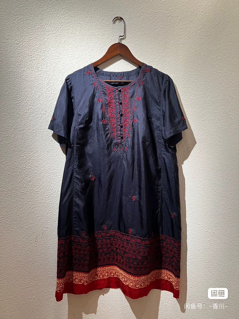Issey Miyake Issey Miyake size:2 Dark blue silk embroidered dress Size XS / US 0-2 / IT 36-38 - 1 Thumbnail