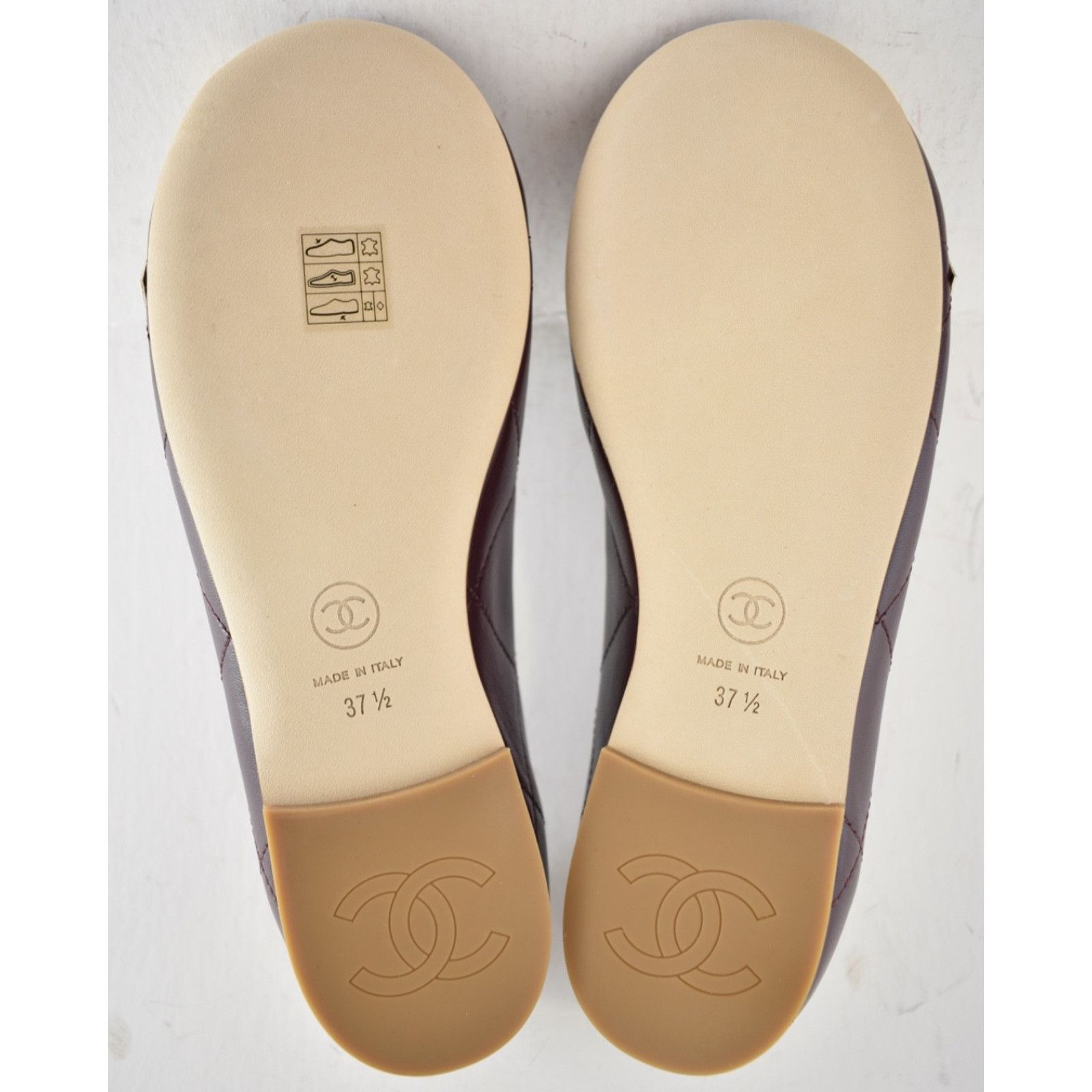 Chanel Beach Cambon Burgundy Red Ivory CC Ballet Flat 37.5 Size US 7.5 / IT 37.5 - 19 Thumbnail