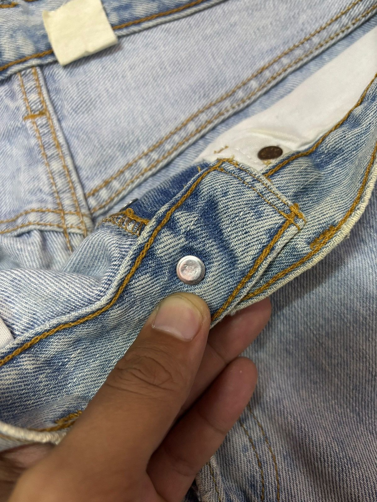 Levi's Vtg 90s Levis 501 Blue Wash Distressed Jeans Size US 30 / EU 46 - 10 Thumbnail