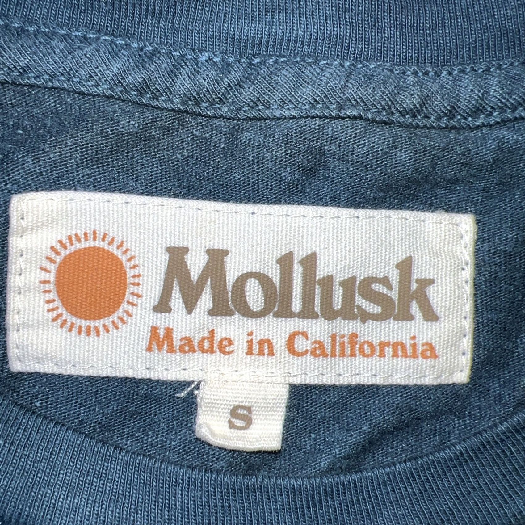 Vintage Mollusk California Shirt Small S Surfer Two Tone Blue Logo Pocket California, Beach, Surf, T-Shirt, Men Size US S / EU 44-46 / 1 - 2 Thumbnail
