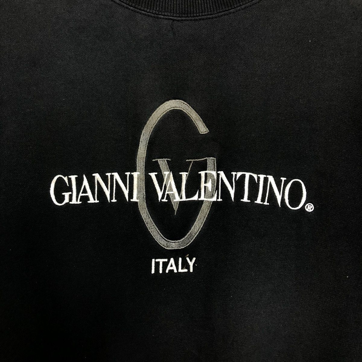 Japanese Brand 🔥90’s Vintage Sweatshirt Crewneck Gianni Valentino Big Logo Size US M / EU 48-50 / 2 - 12 Thumbnail