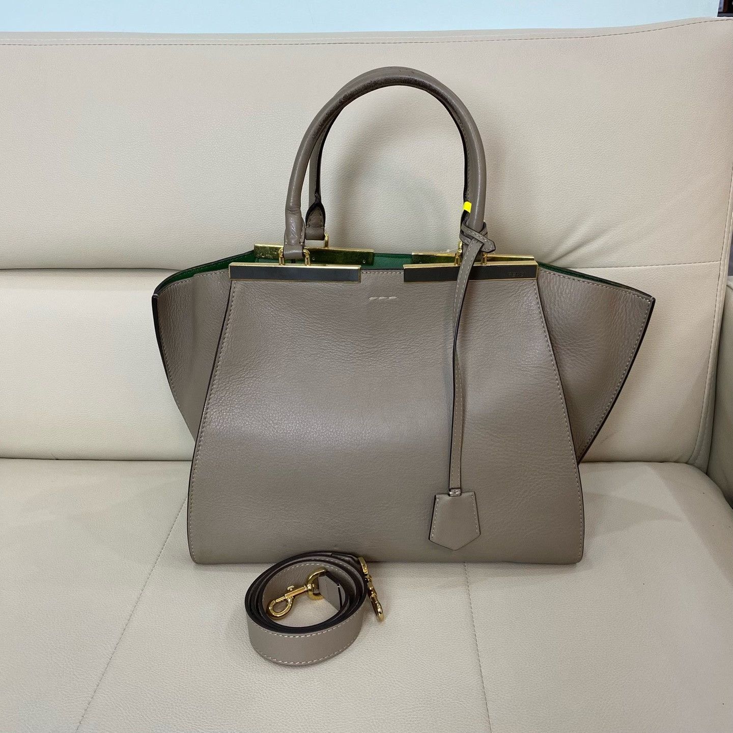 Fendi Pre-loved Bag Very good condition Size ONE SIZE - 1 Thumbnail