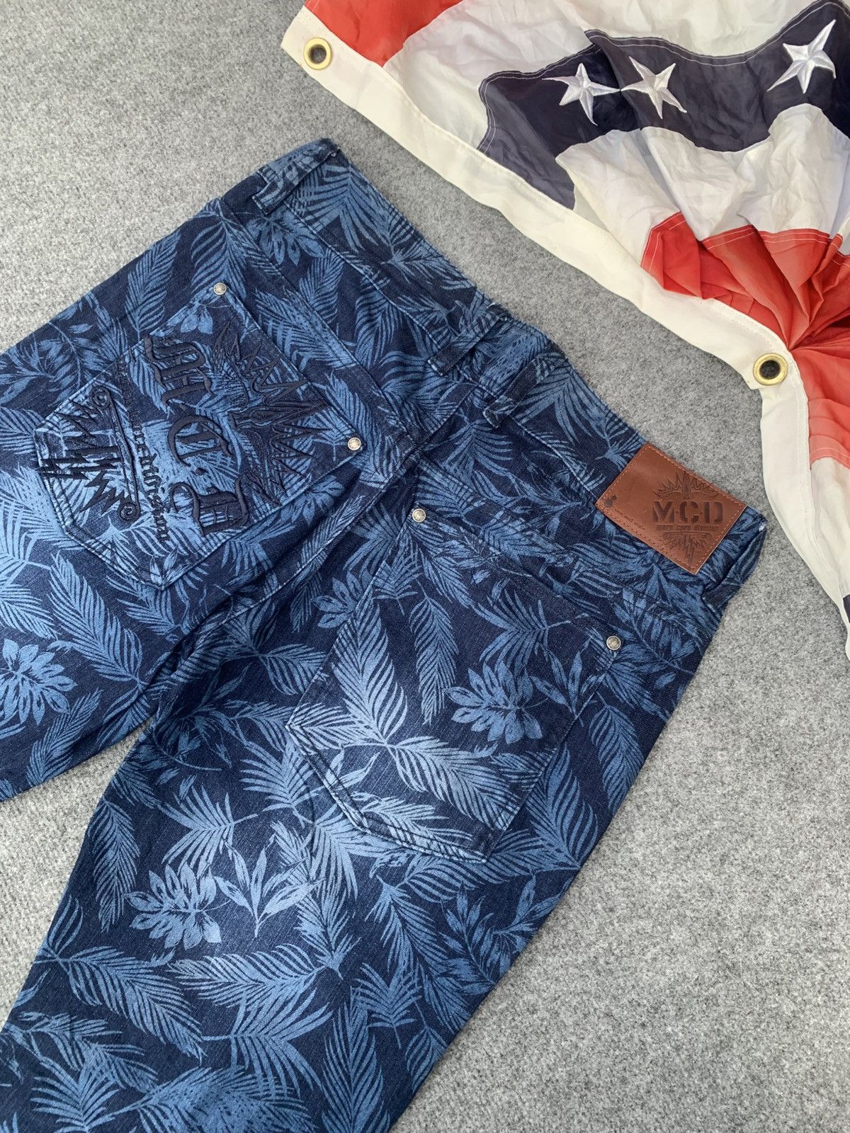 Japanese Brand MCD V.O.D Core Division All Over Floral Print Denim Jeans. Size US 34 / EU 50 - 13 Thumbnail
