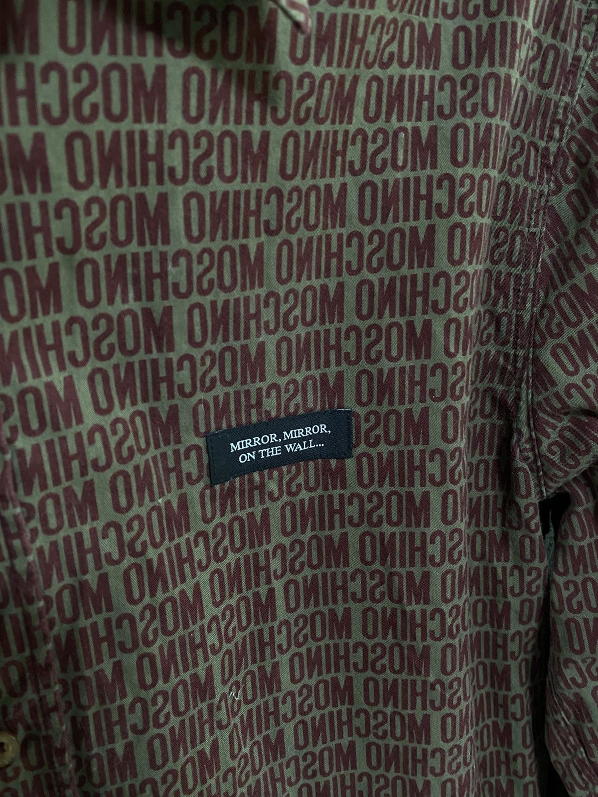 Moschino Vintage Moschino “Mirror Mirror On The Wall” Shirt Size US XL / EU 56 / 4 - 2 Thumbnail