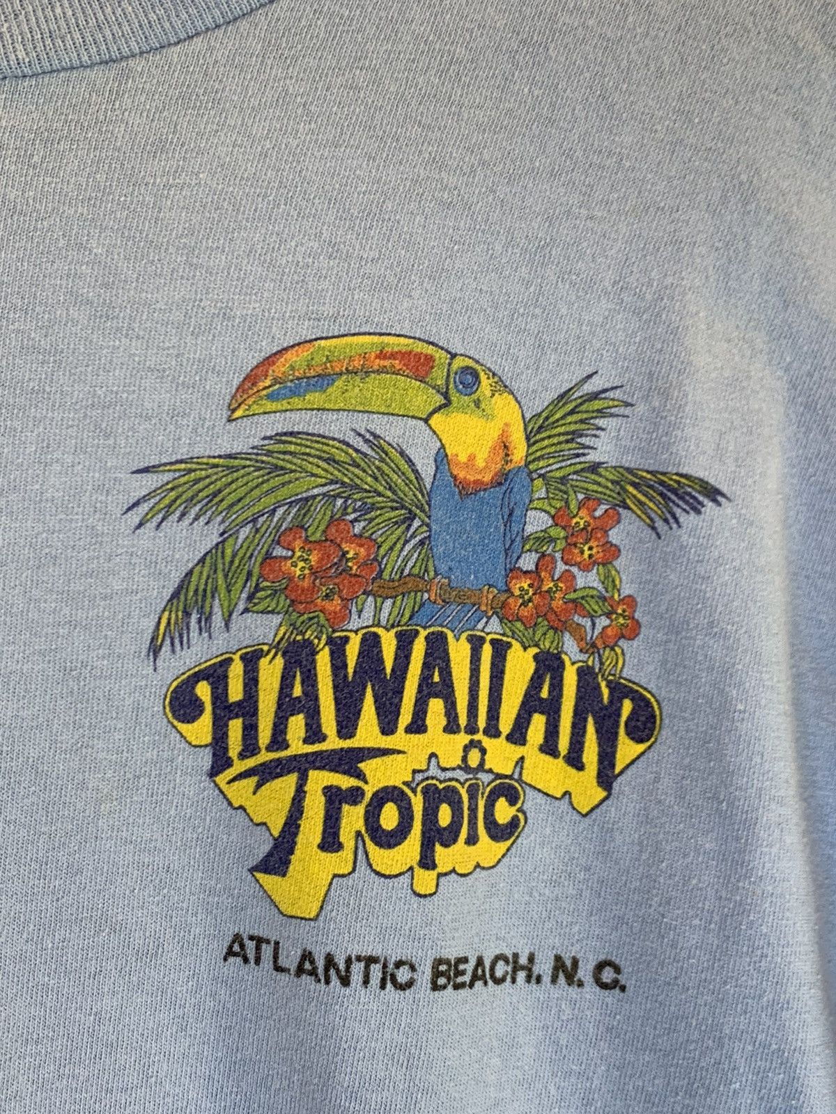 Vintage *RARE* Vintage 1982 Hawaiian Tropic Surf Single Stitch Shirt Size US M / EU 48-50 / 2 - 9 Thumbnail